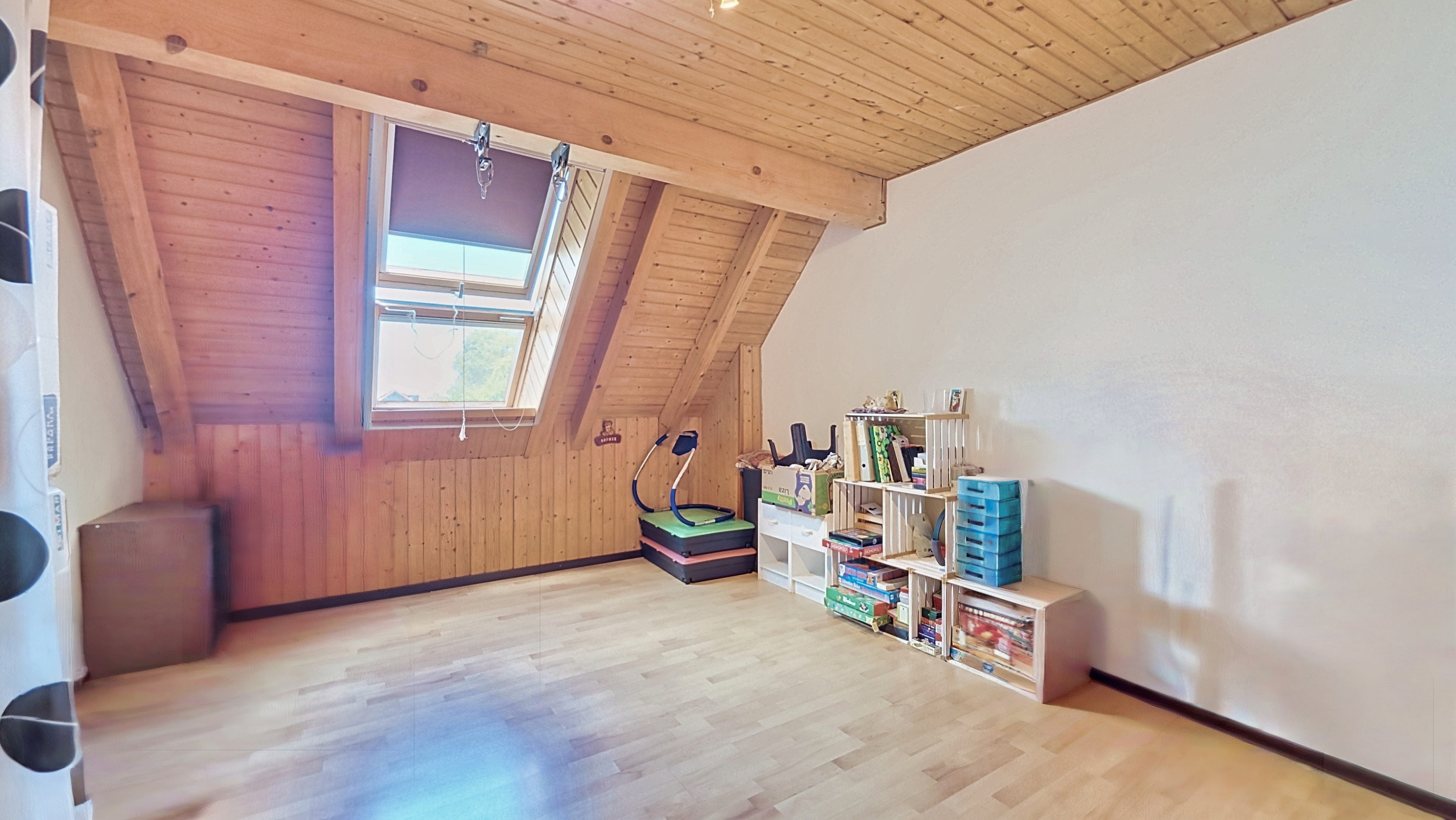 Appartement 6 pces - 1er étage - chambre 2