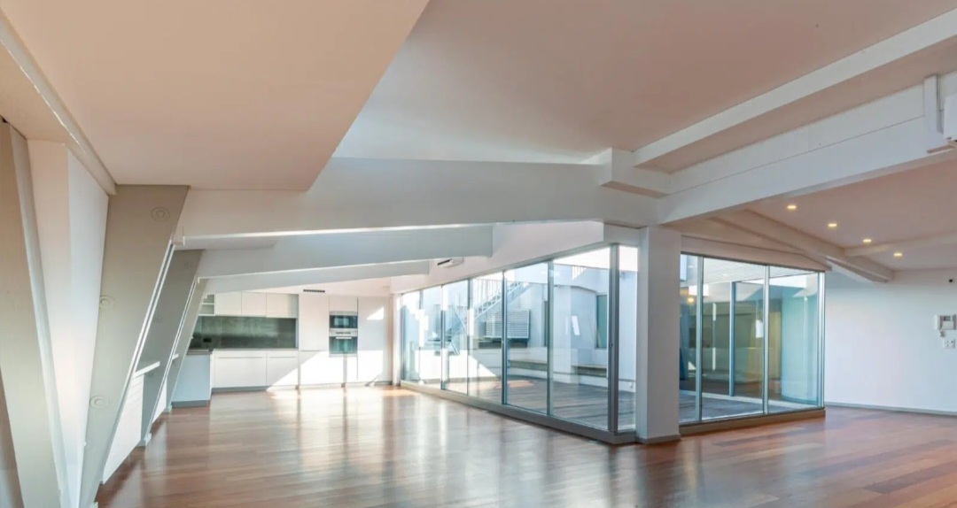 Interior view 5