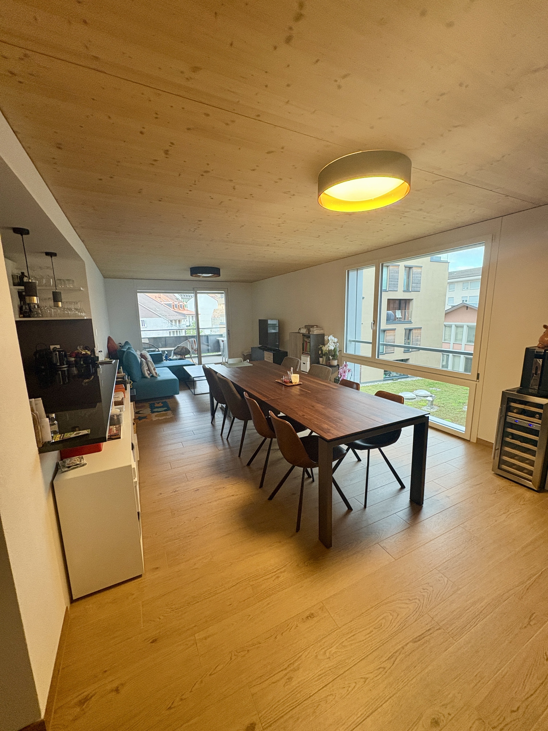 Interior view 3