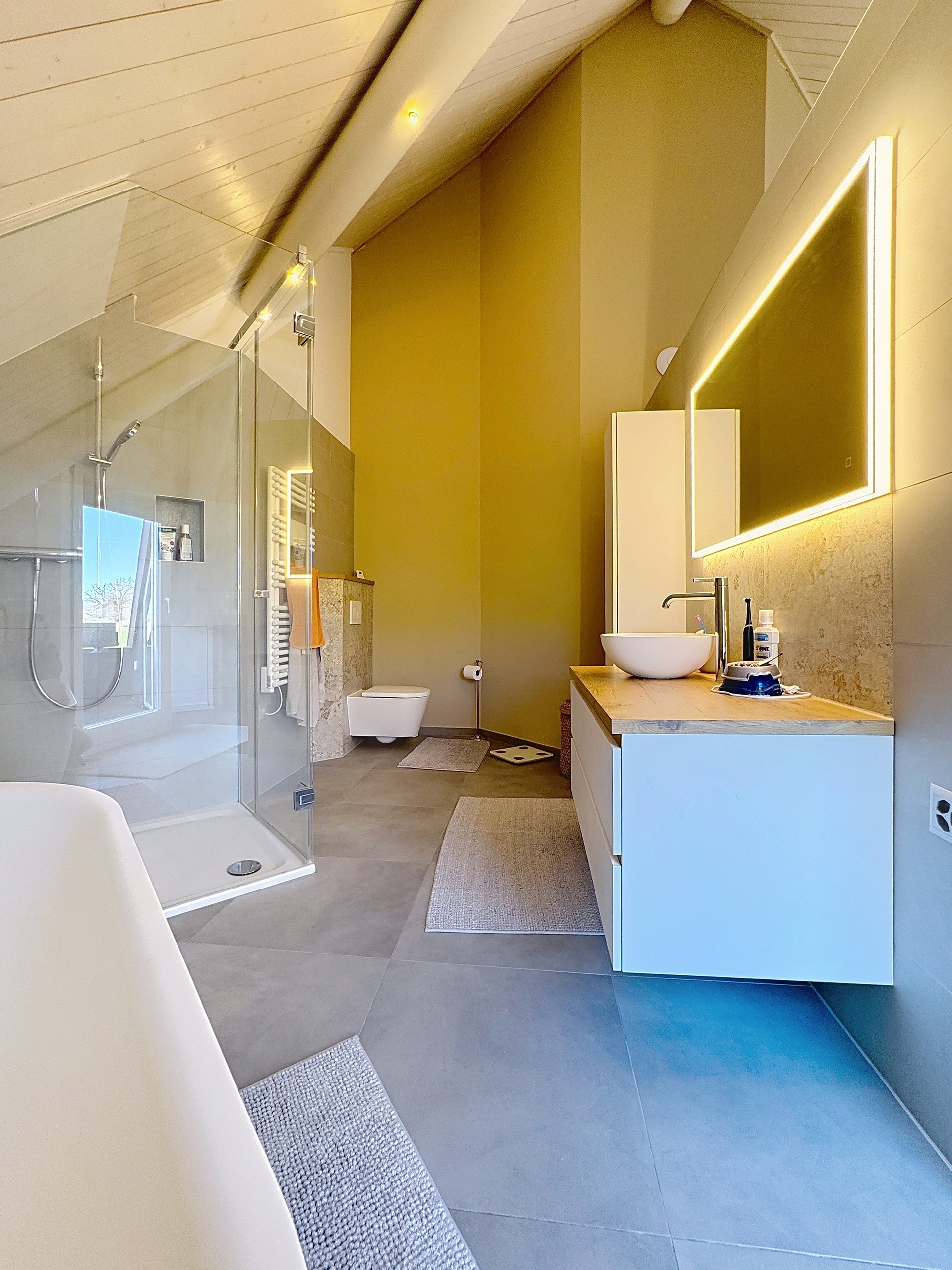 Salle de bains parentale