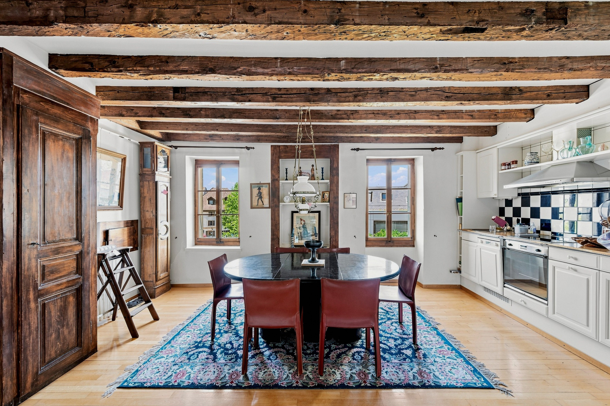 Interior view 3