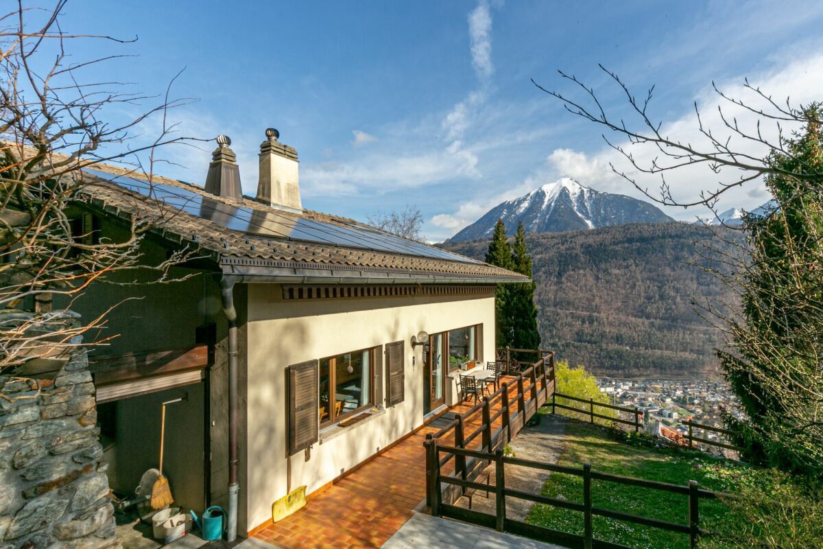 Vue Martigny depuis jardin Nord