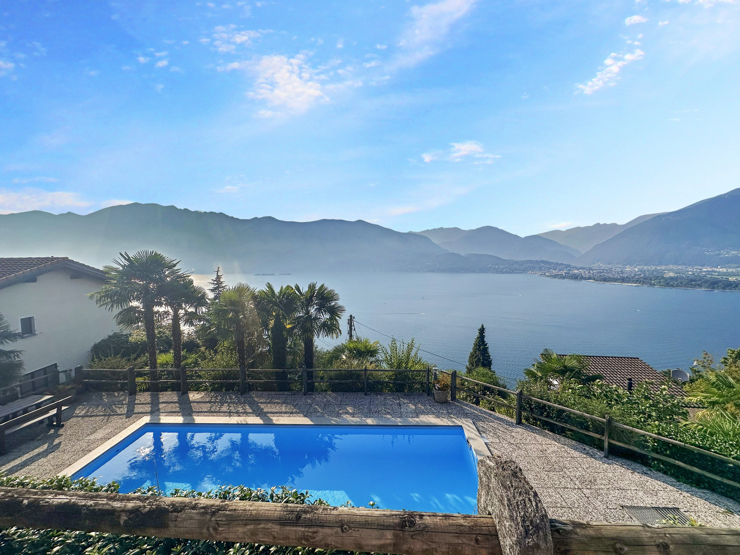 Vista esteriore 1