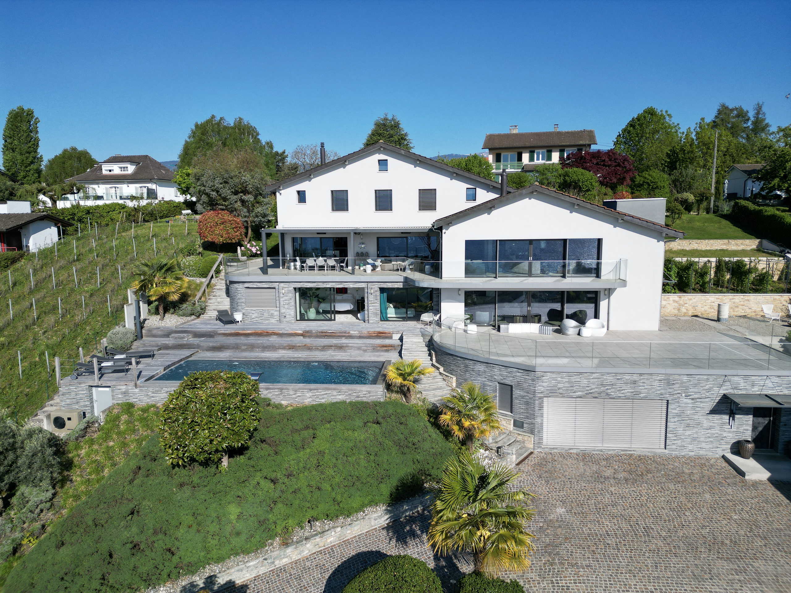 Exterior view 1
