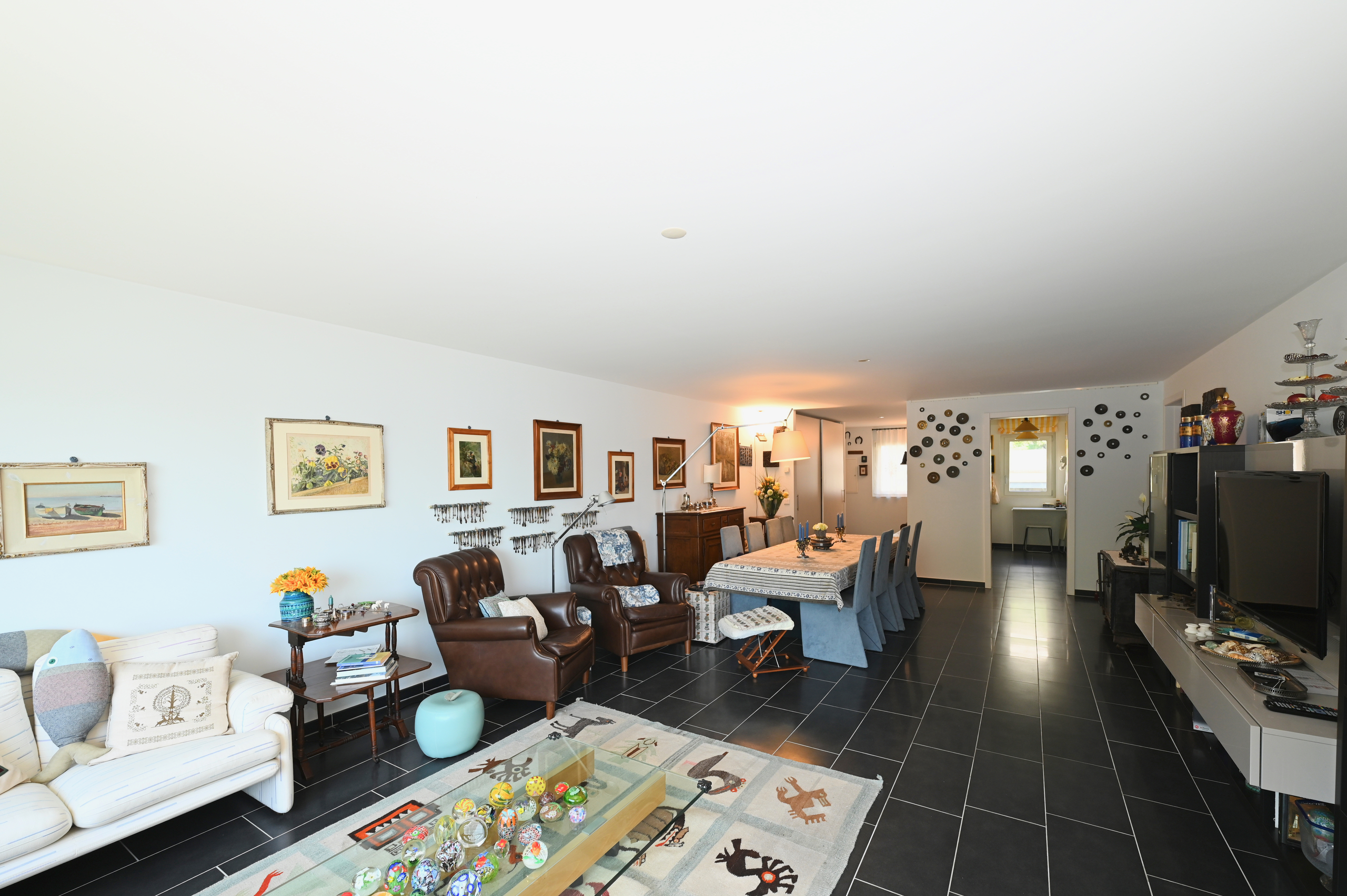 Interior view 5