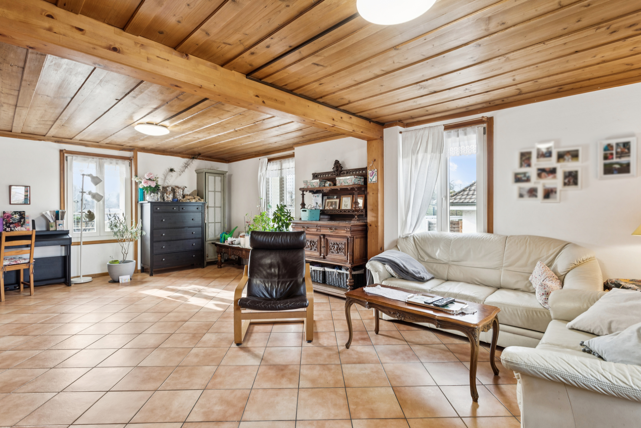 Appartement du 1er étage / pièce à vivre