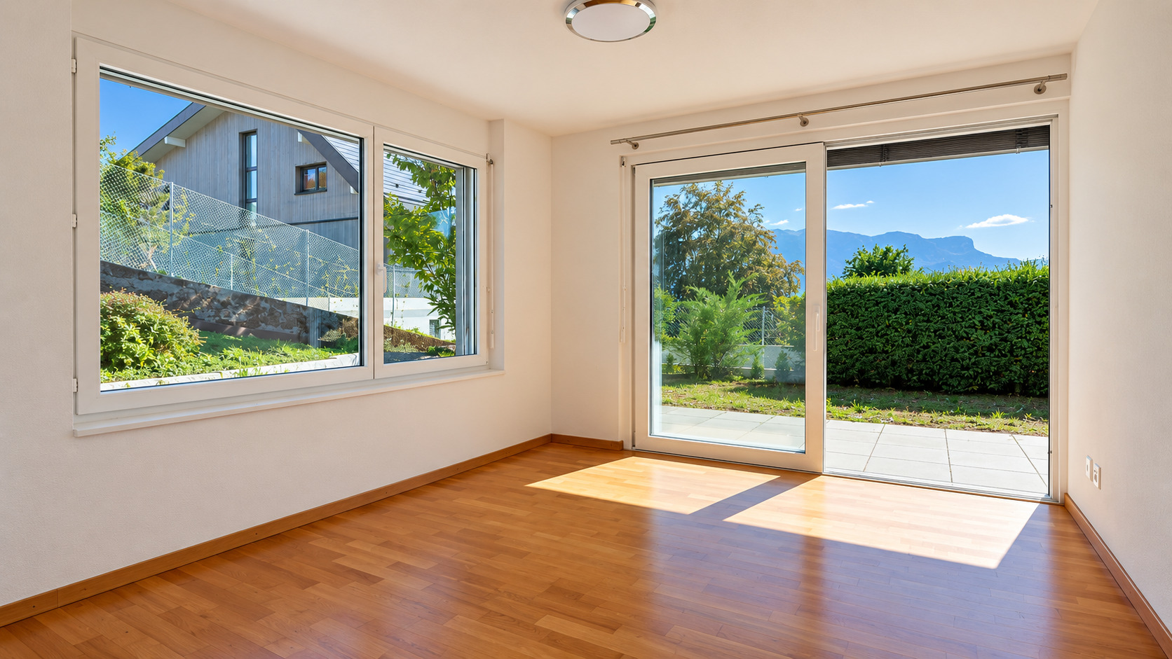 Interior view 7