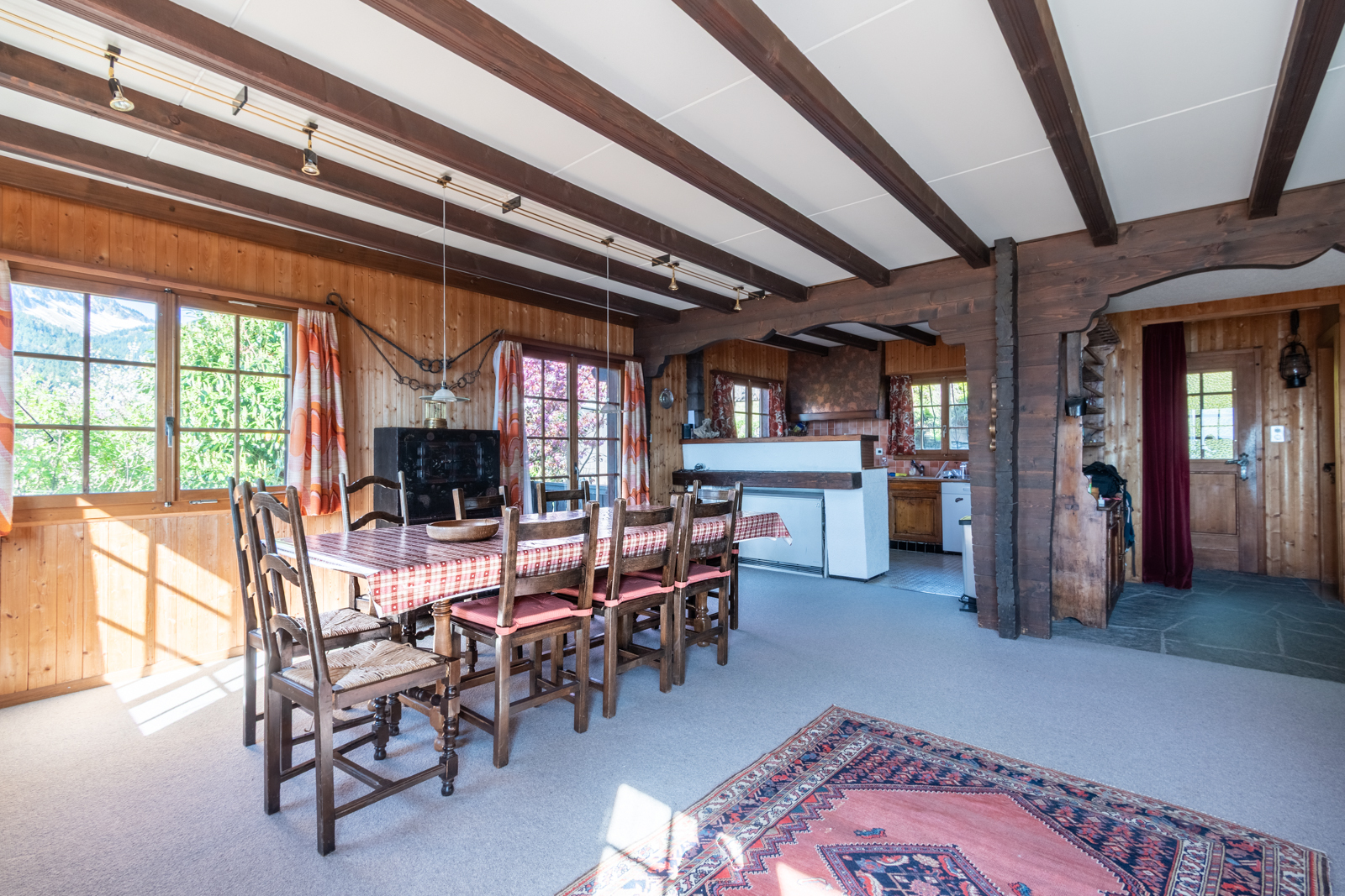 Interior view 2