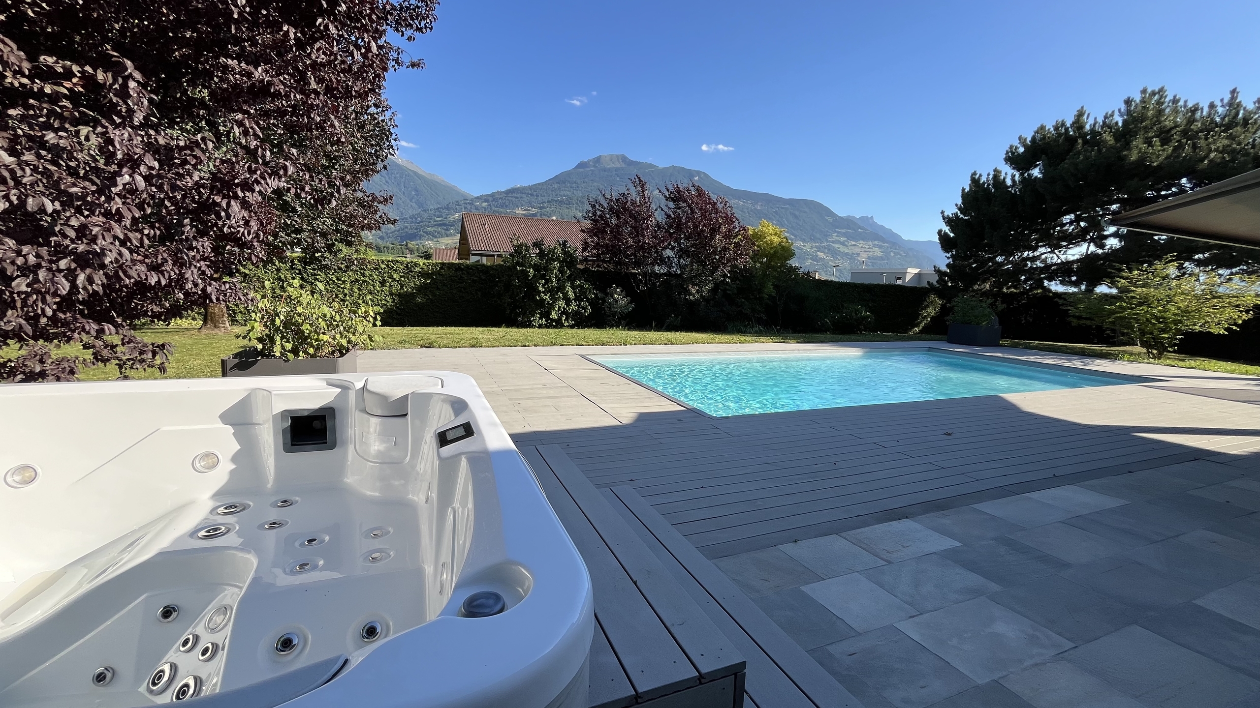 piscine et jacuzzi piscine et jacuzzi
