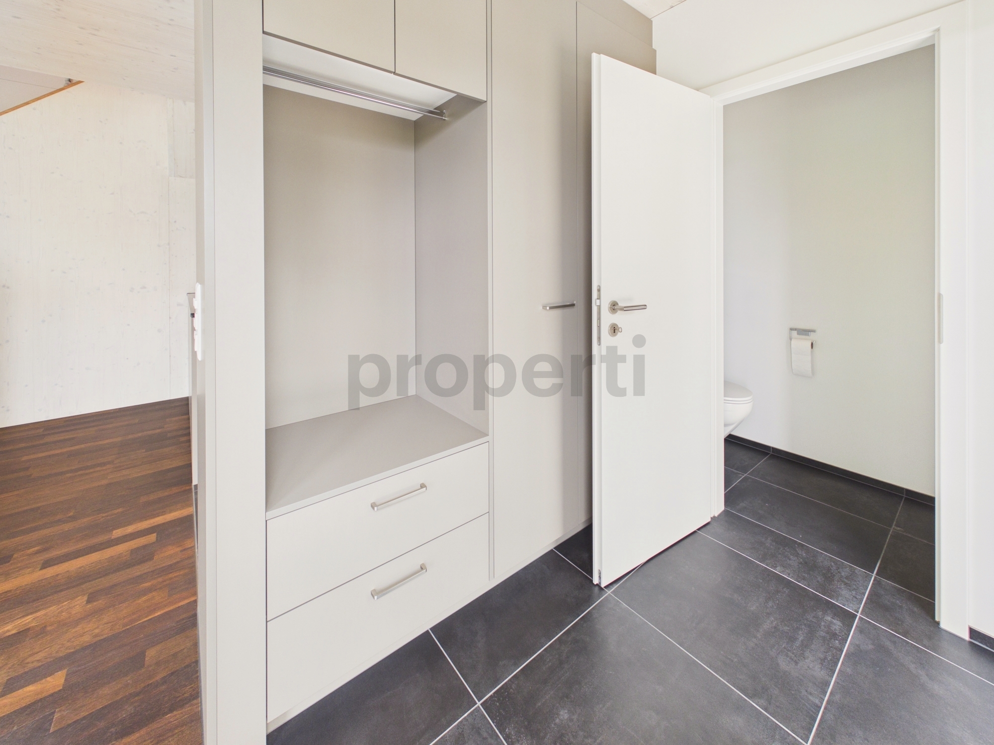 Image 9 Image 9