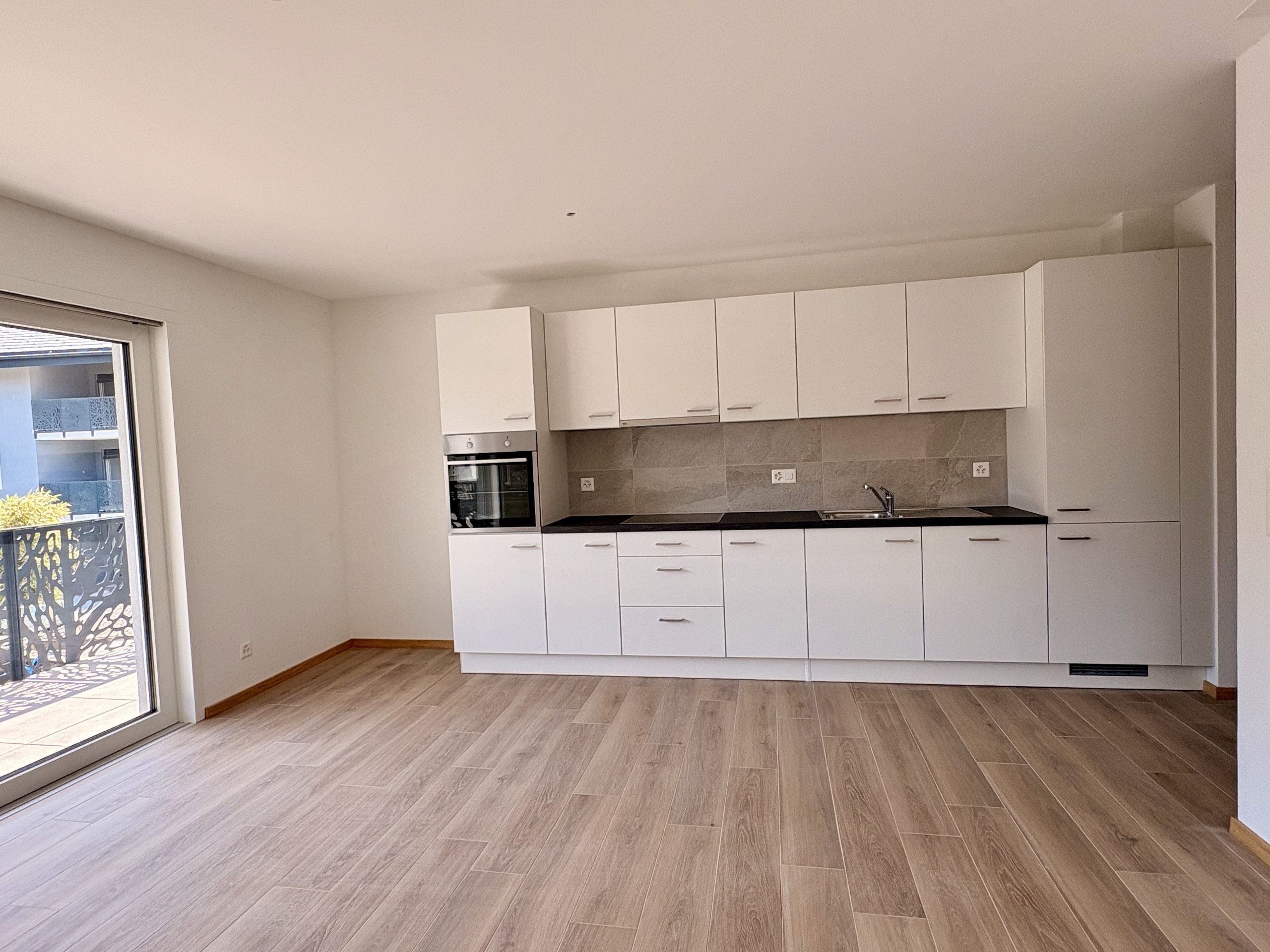 Interior view 2