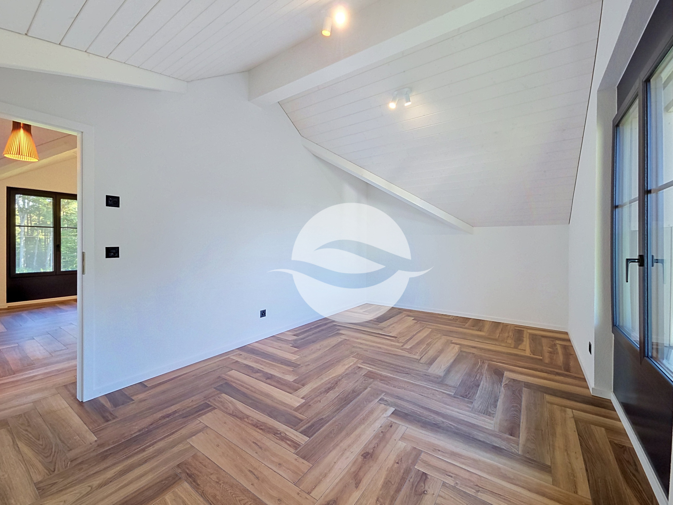 Interior view 8