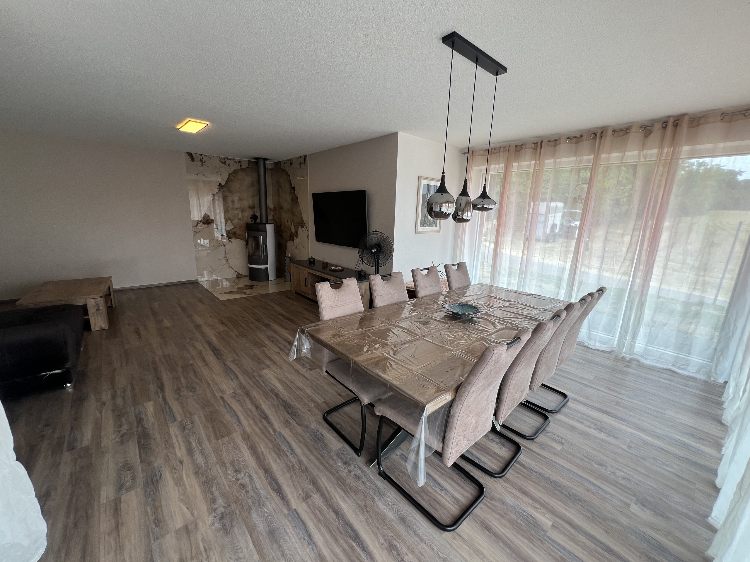 Interior view 1