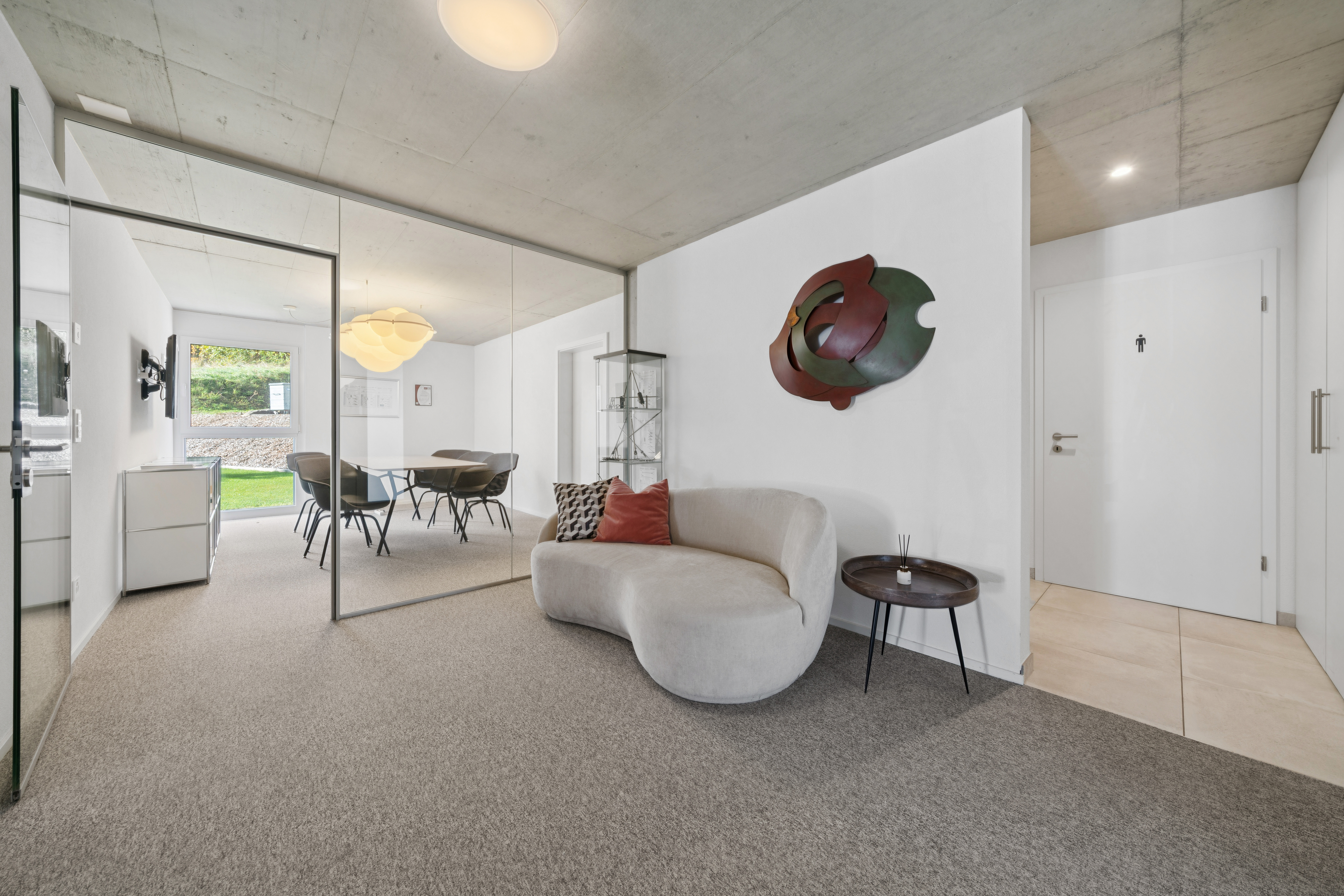 Spacieux hall d'entrée