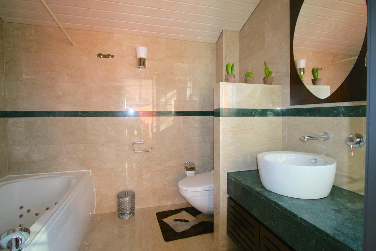 Picture 7