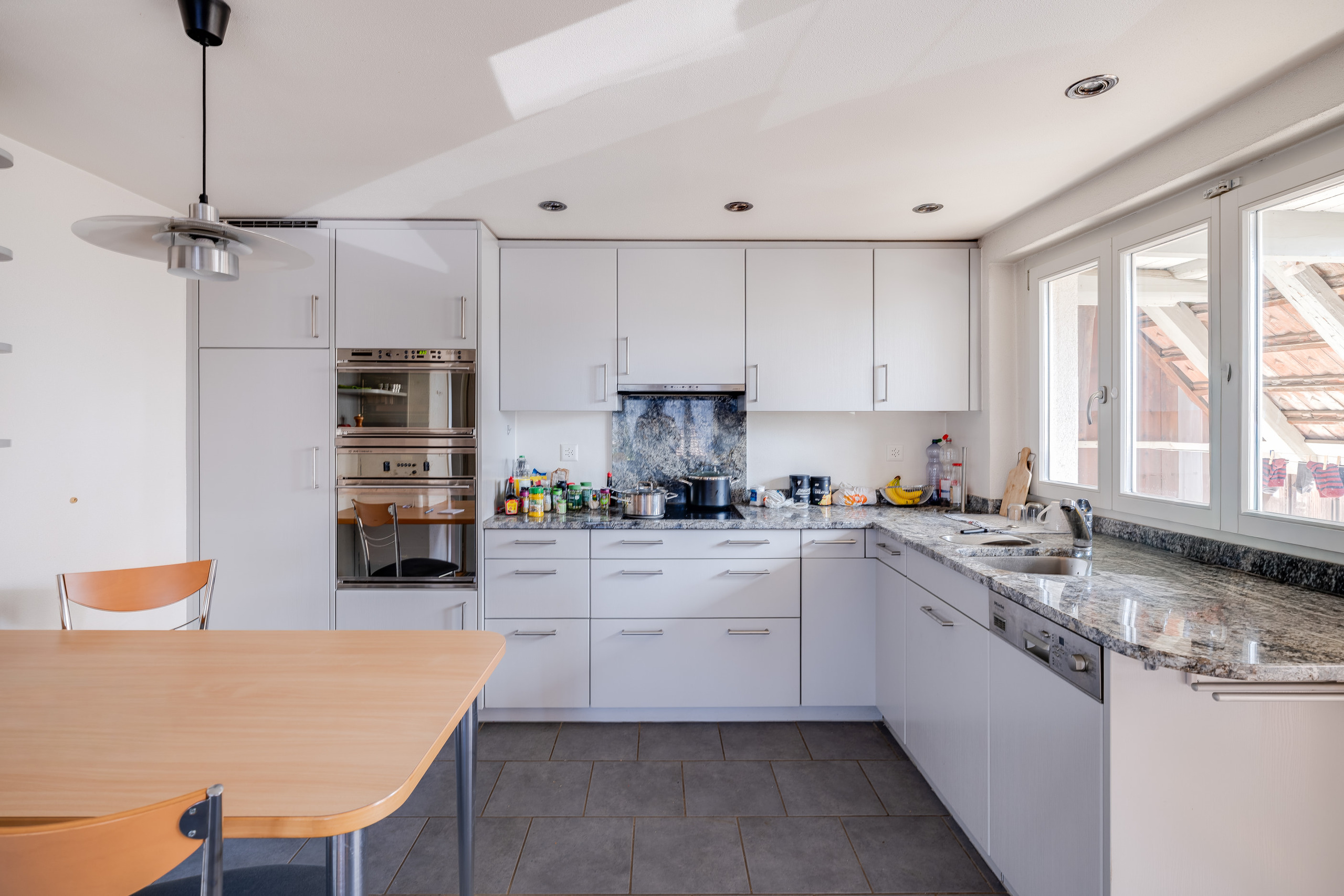 WOHNUNG 2 - KÜCHE WOHNUNG 2 - KÜCHE