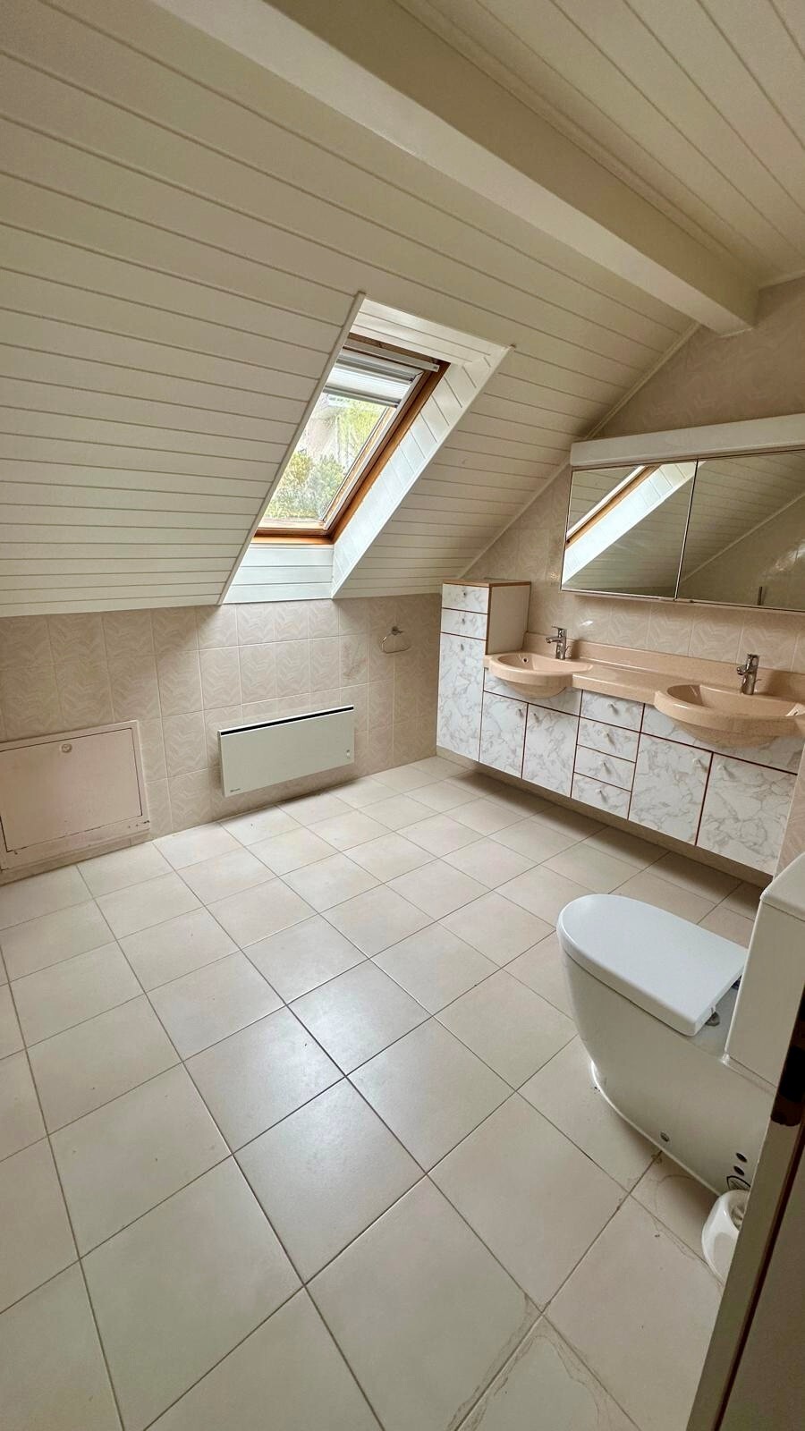 Salle de bain à l'étage