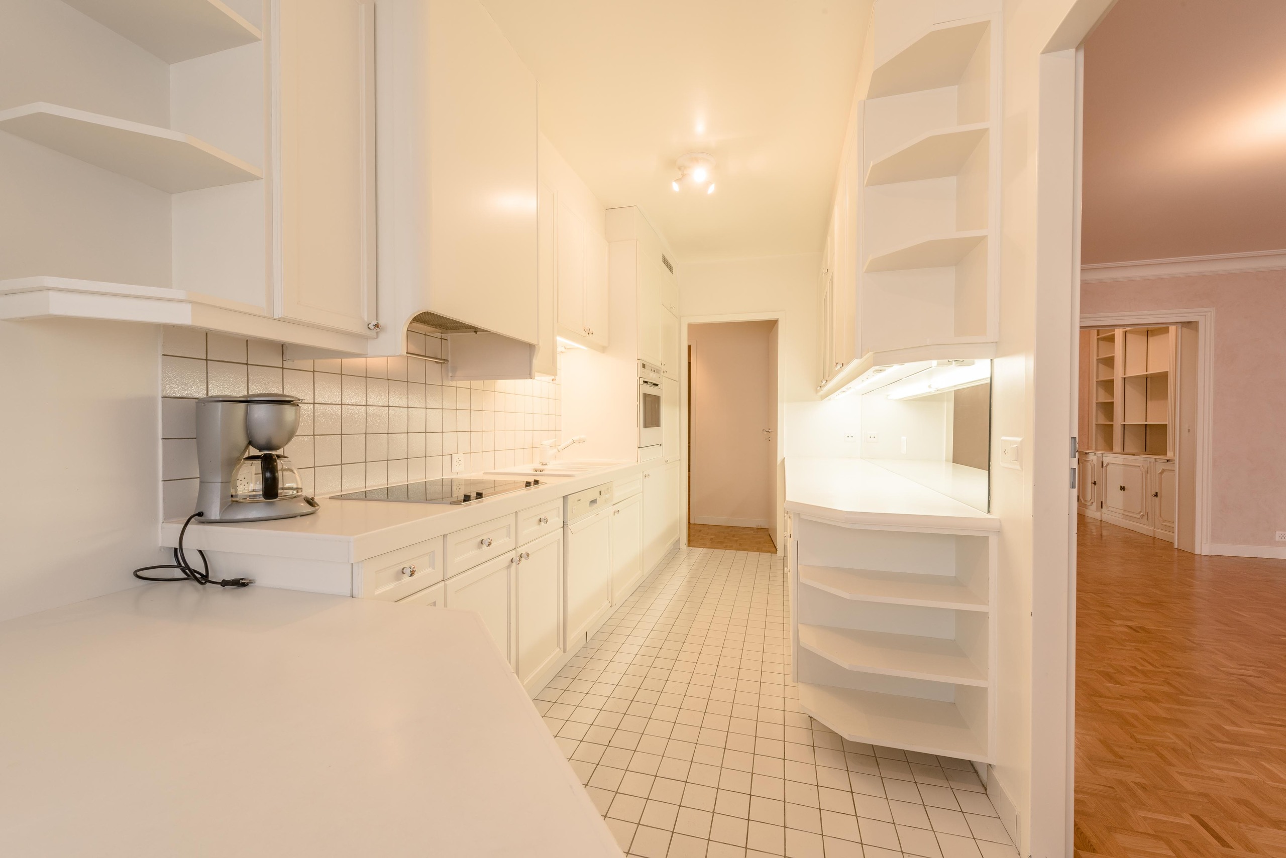 Interior view 3