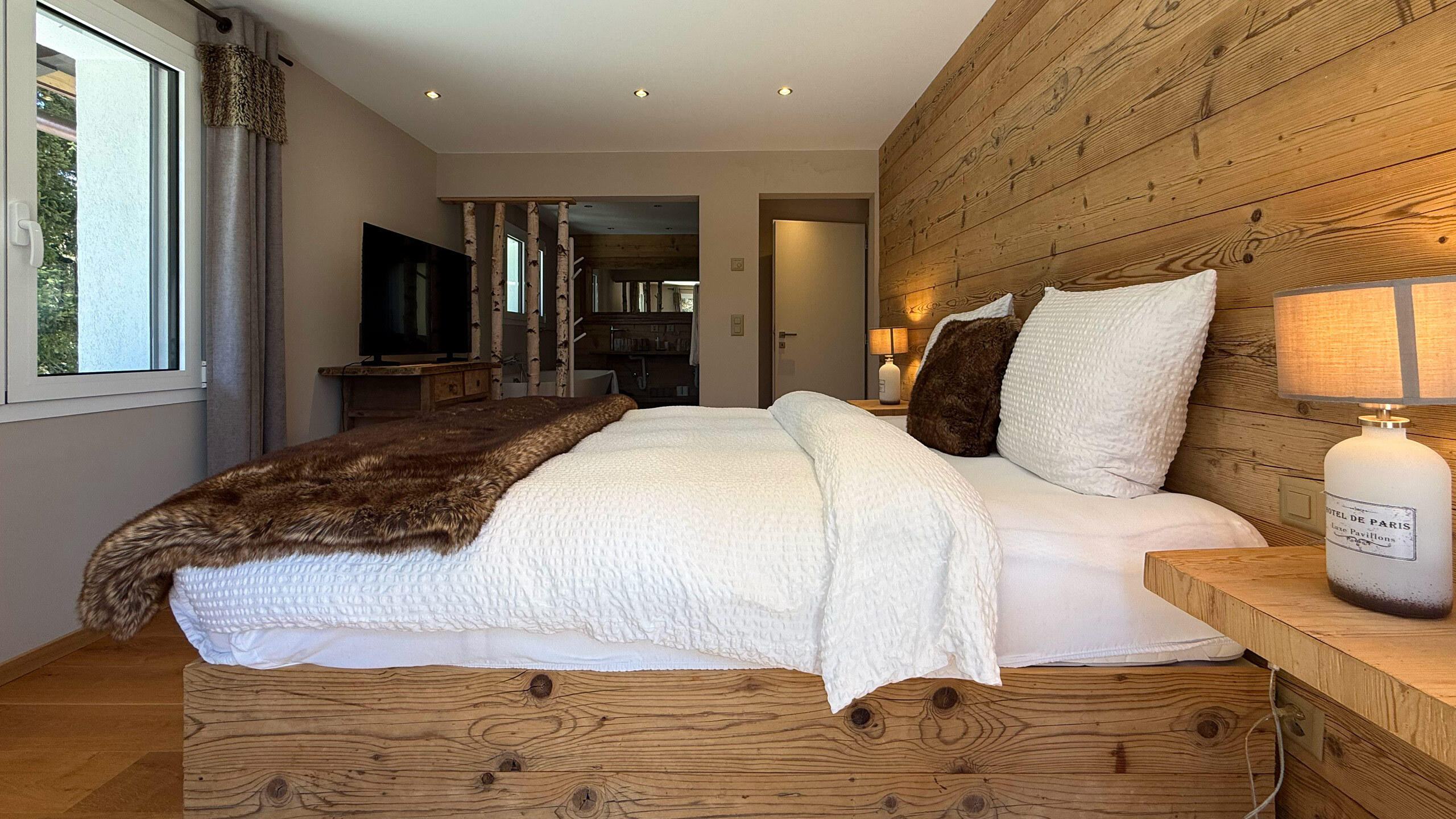 Bedroom 4 (Double bed - 1st floor)