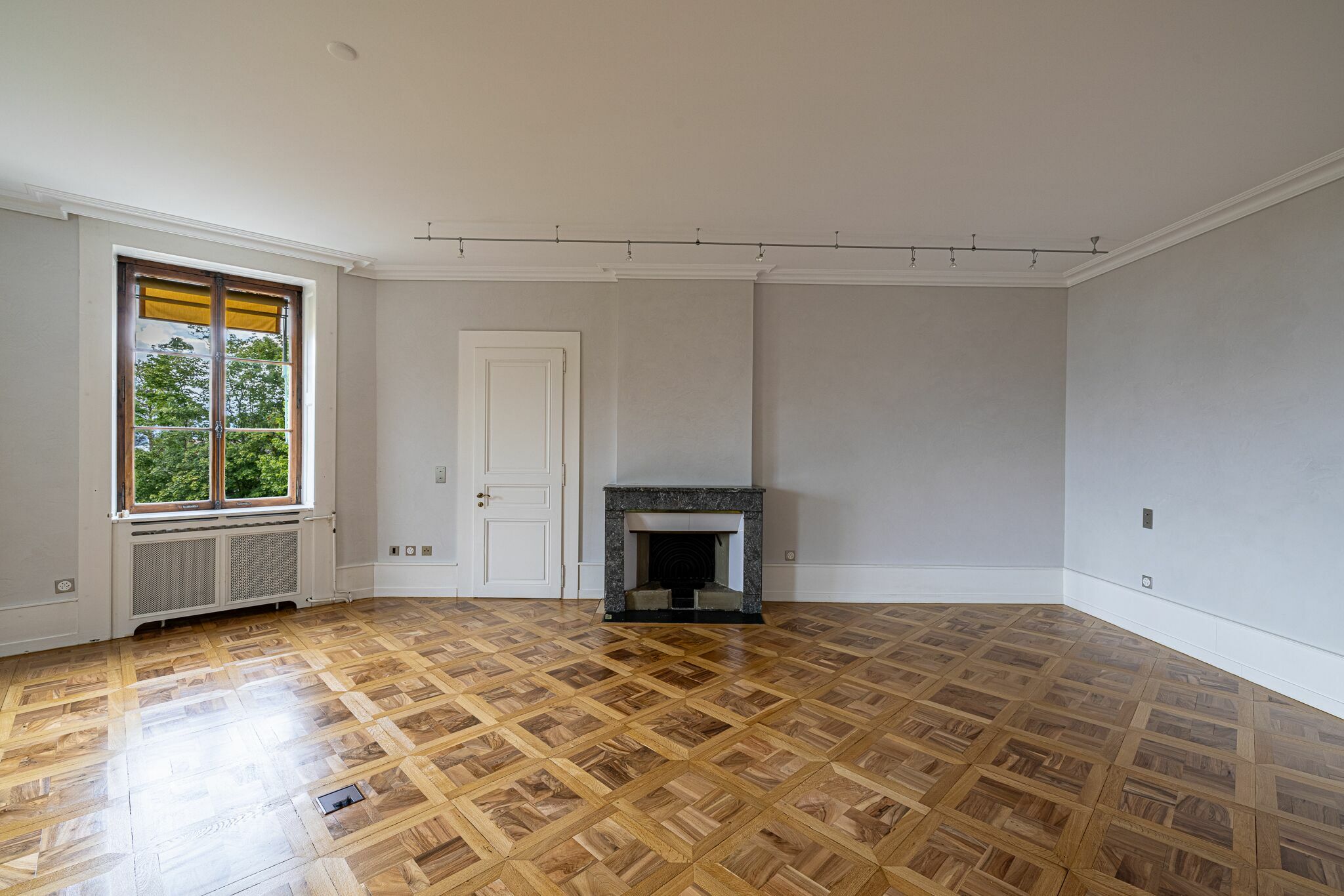 Interior view 21