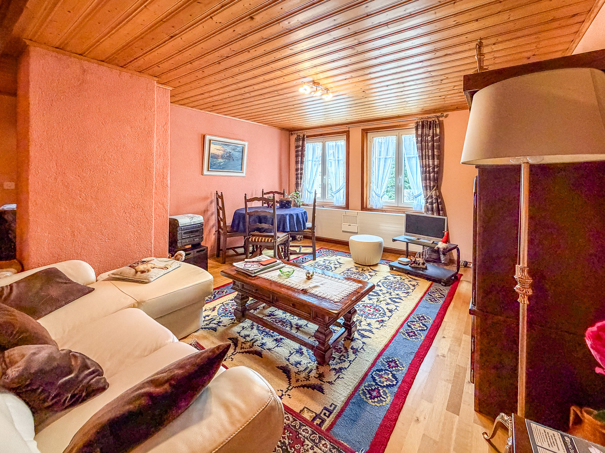 Rez supérieur appartement de 2 pces - séjour