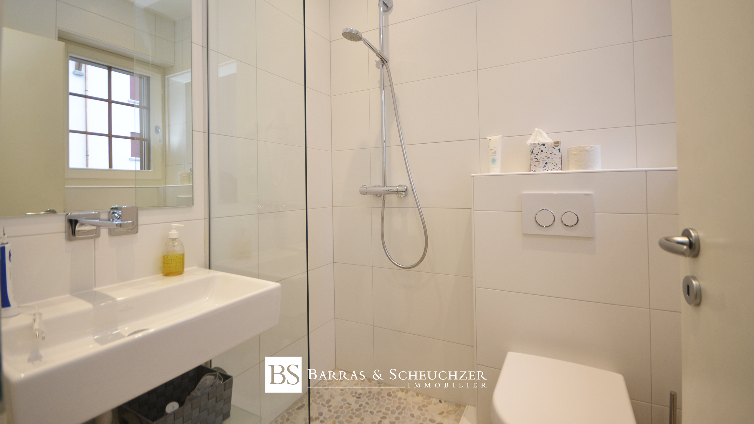 Salle de bain chambre à coucher 1