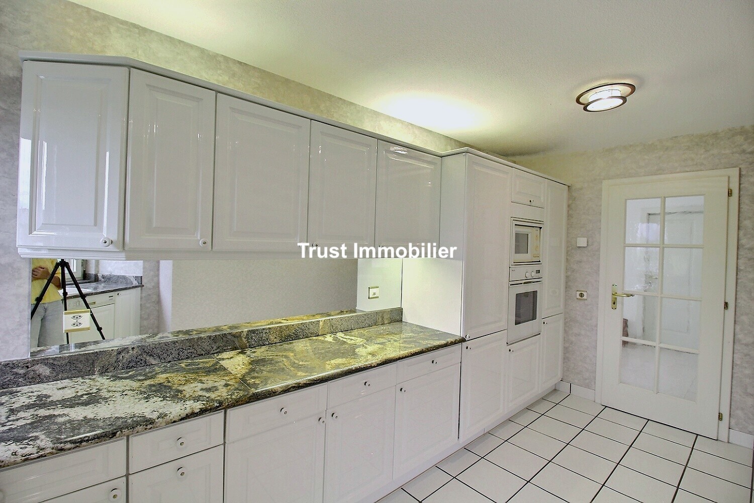 Interior view 5