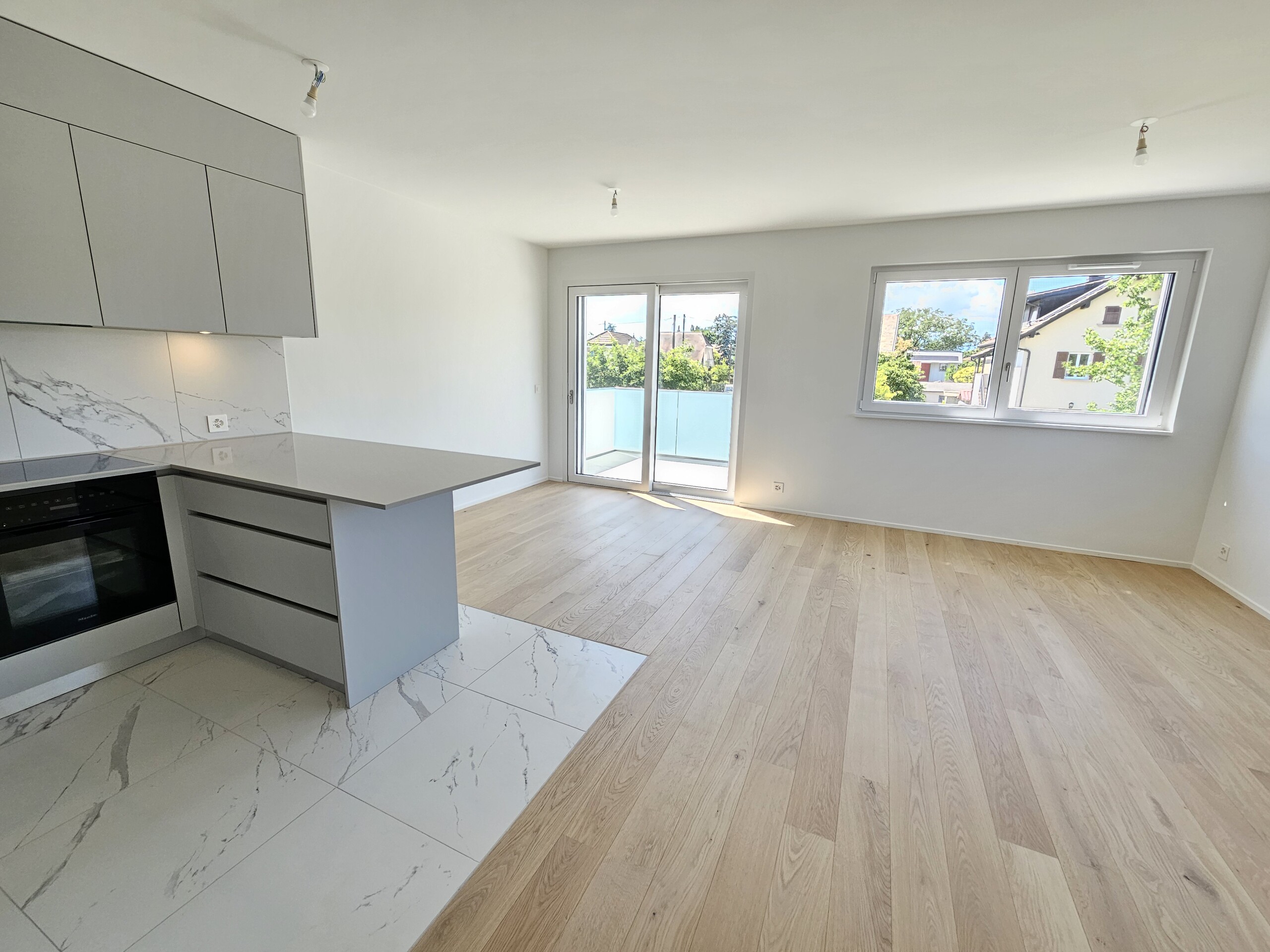 Interior view 2
