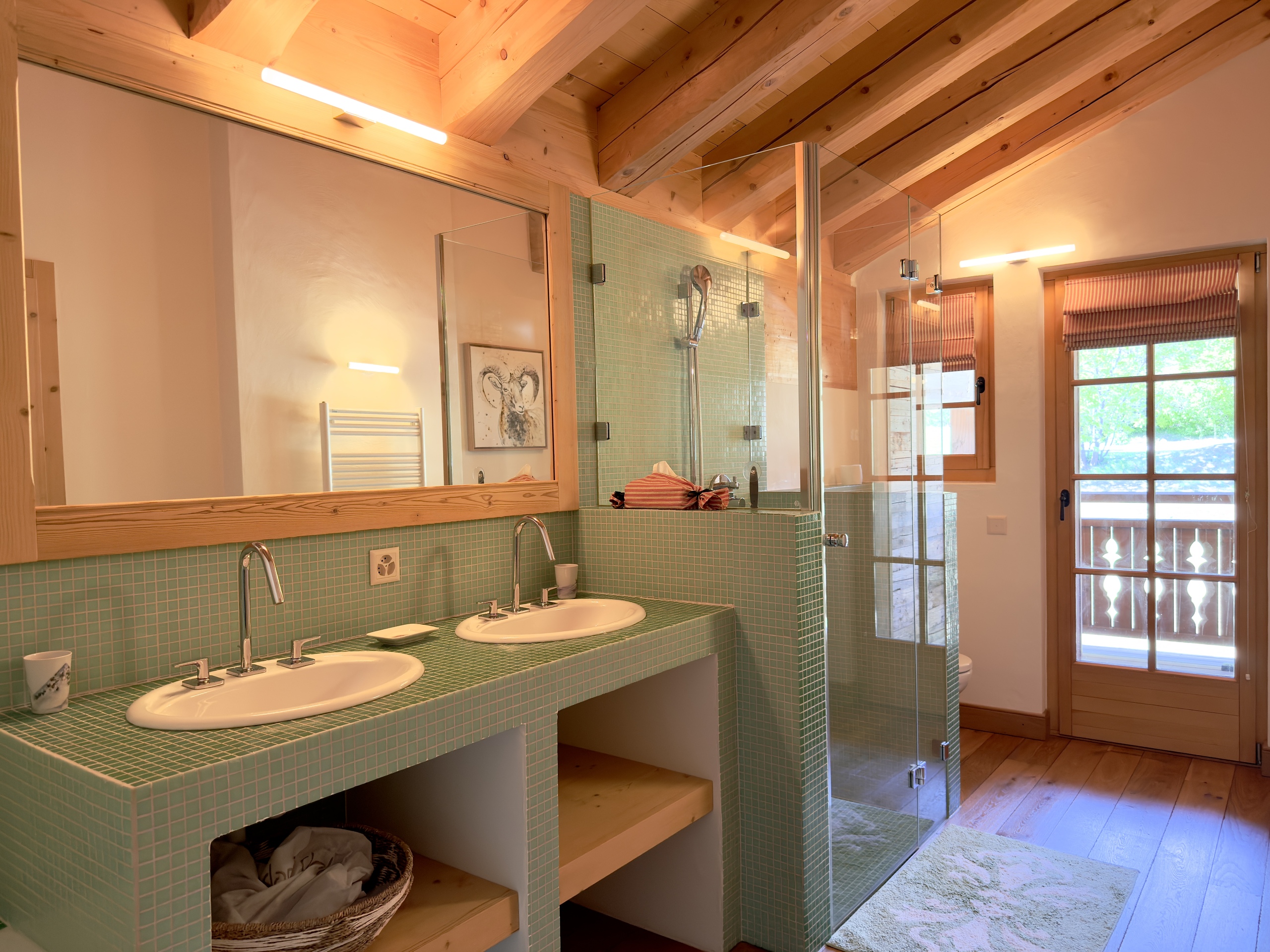 Salle de bains 2 1er étage 