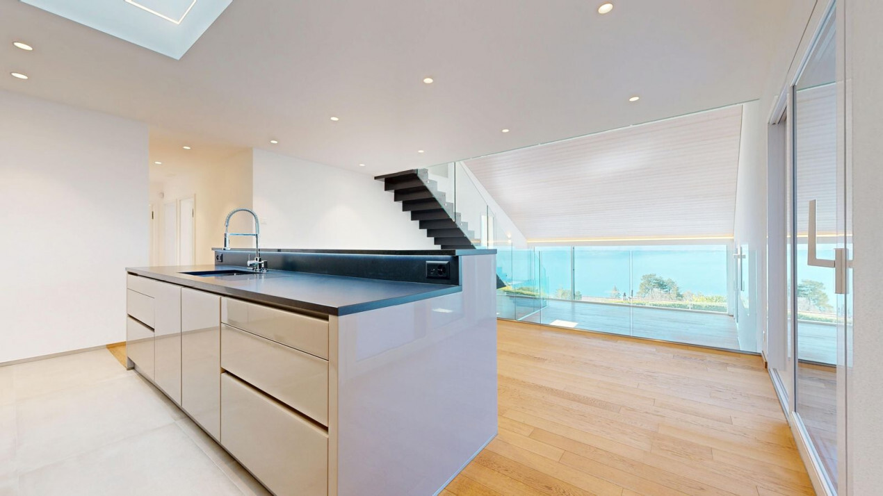 Cuisine entièrement équipée avec vue