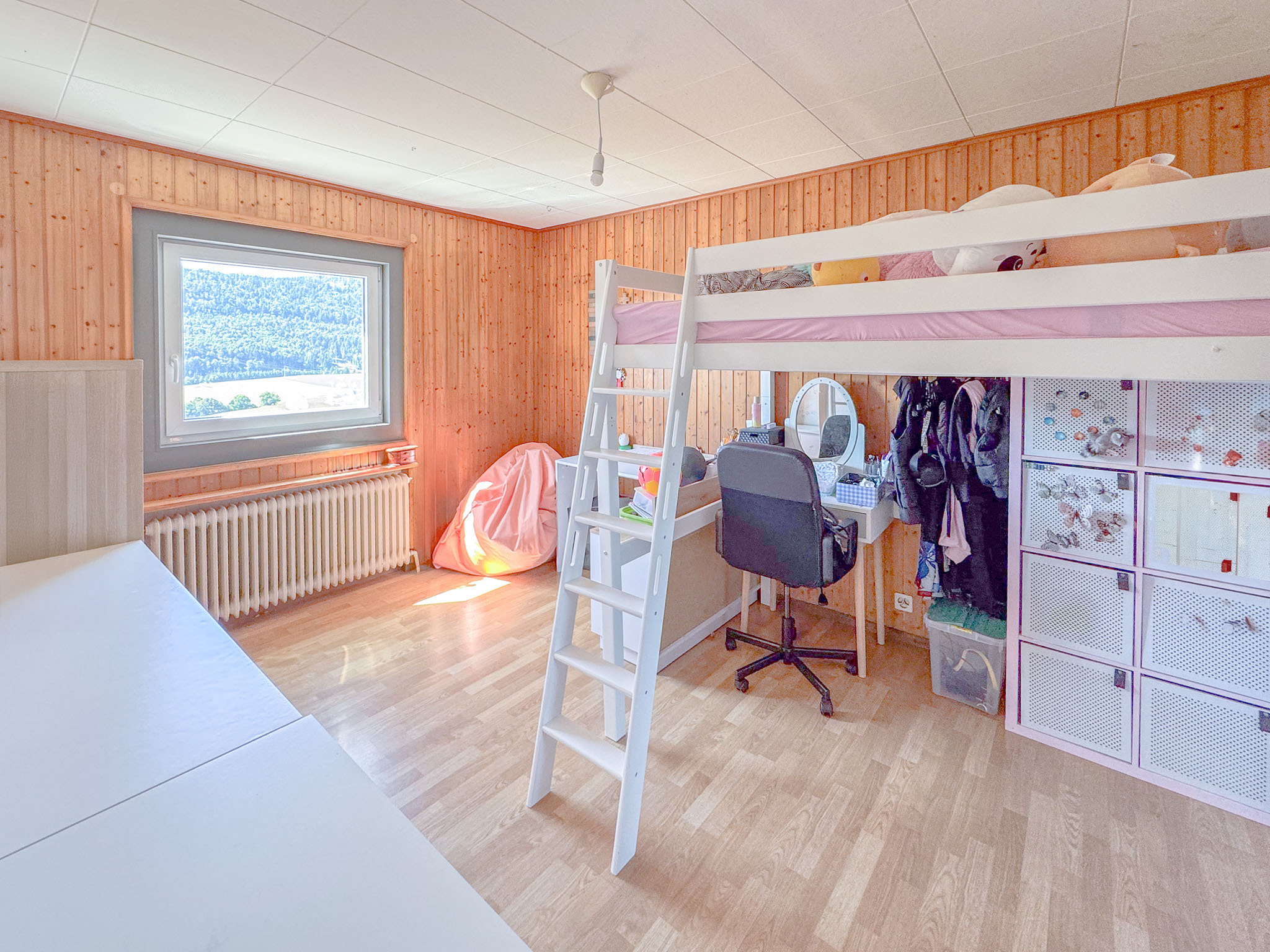 Chambre no 2 au 1er étage Chambre no 2 au 1er étage