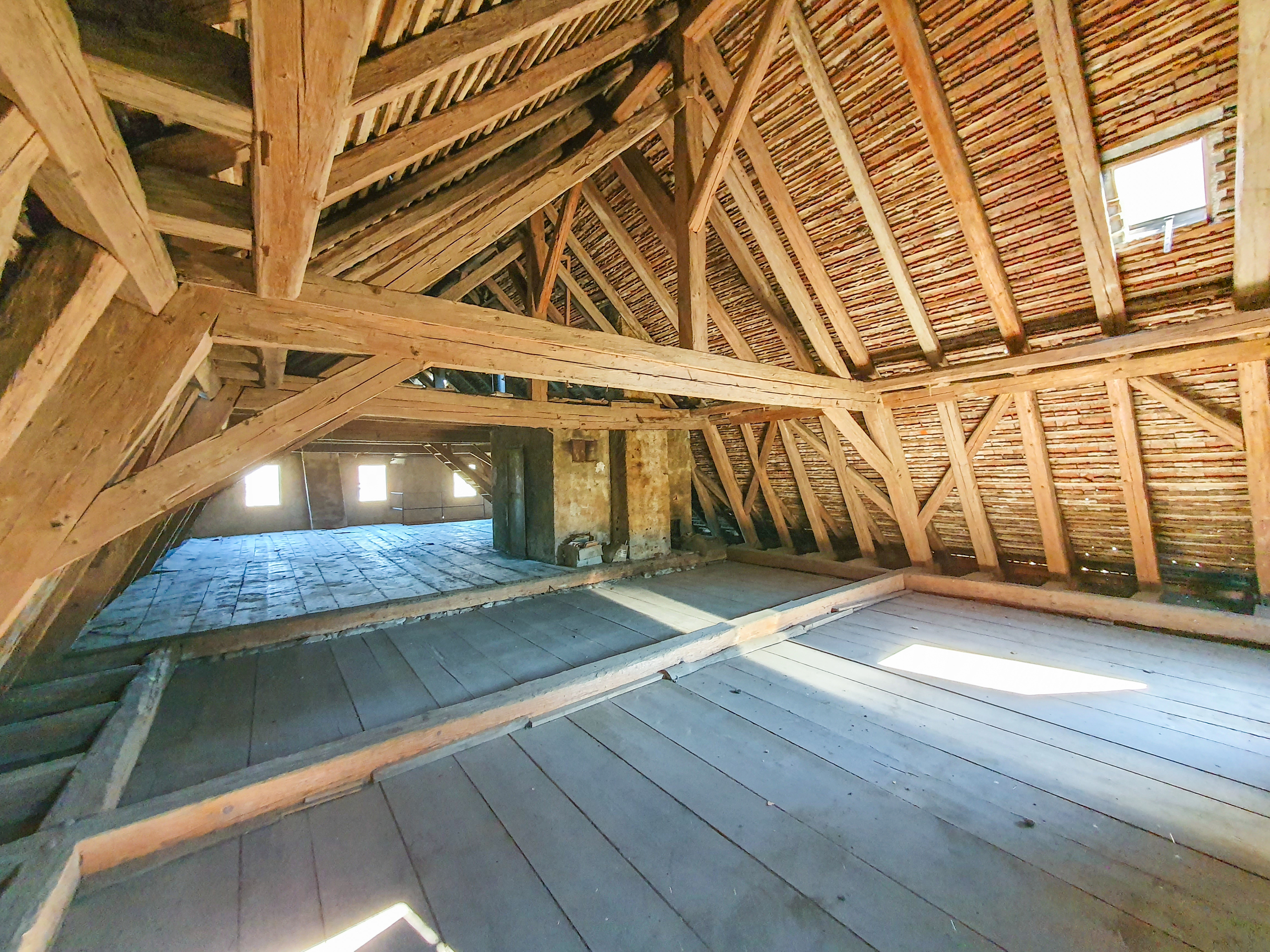 Bât. Habitation | Combles | Espace non aménagé