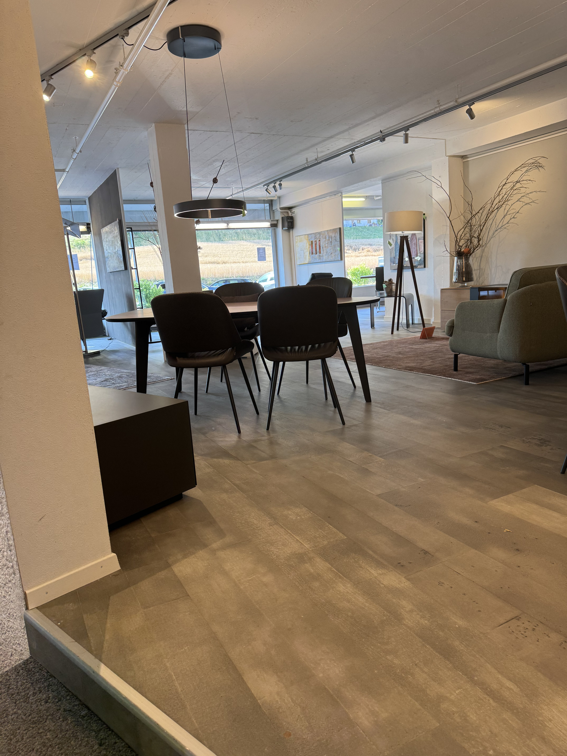 Interior view 14