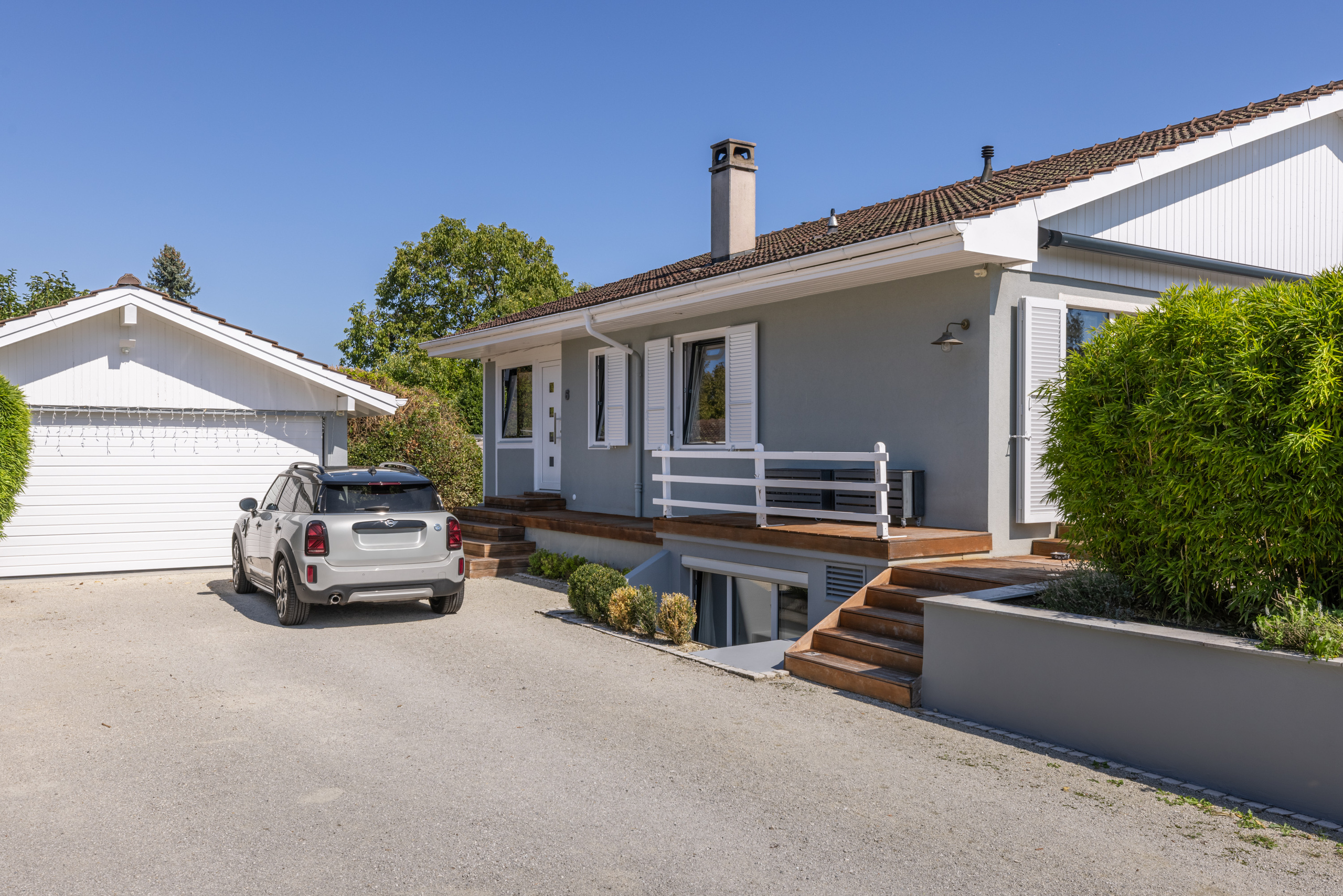Portail d'entrée, garage