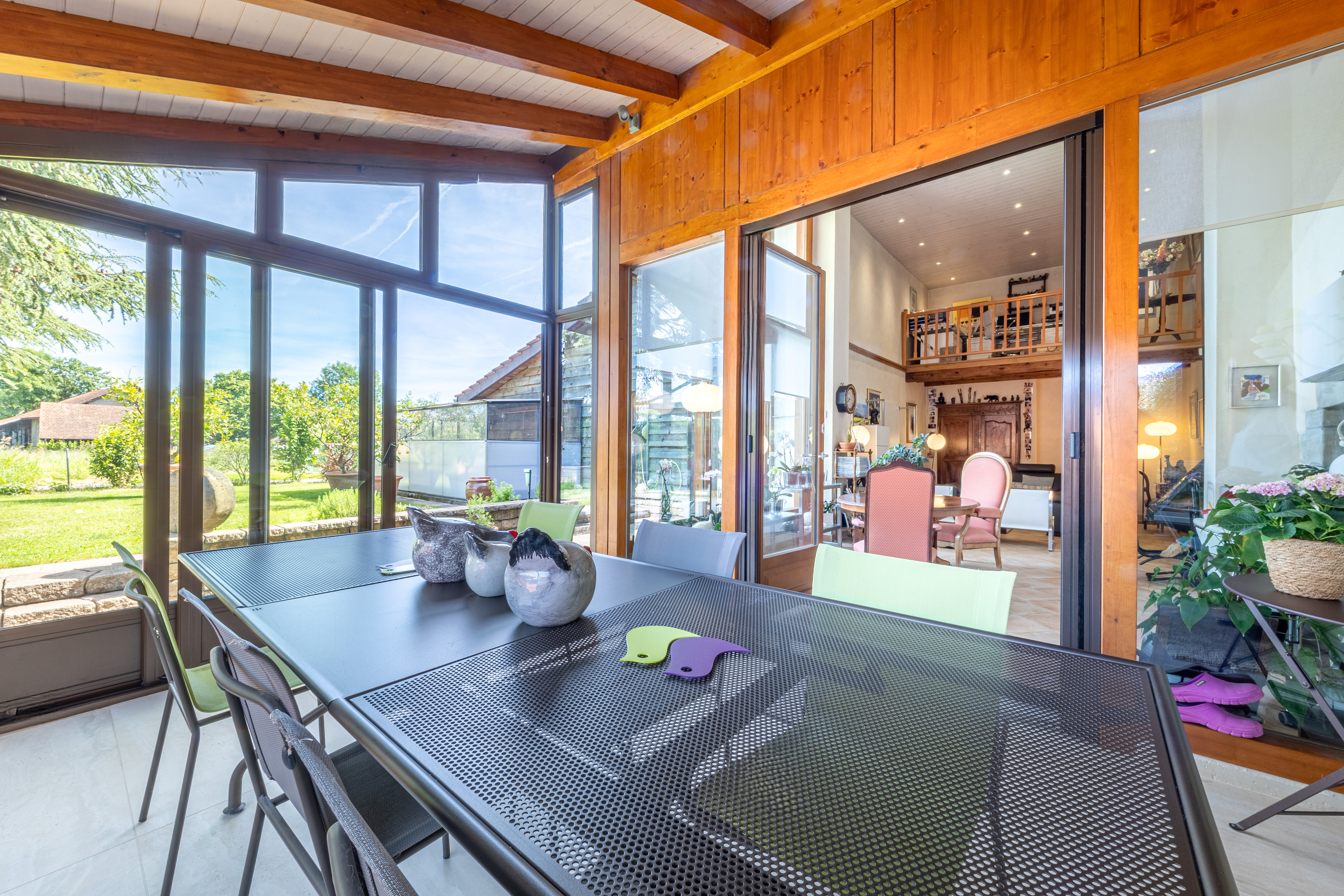 Interior view 5