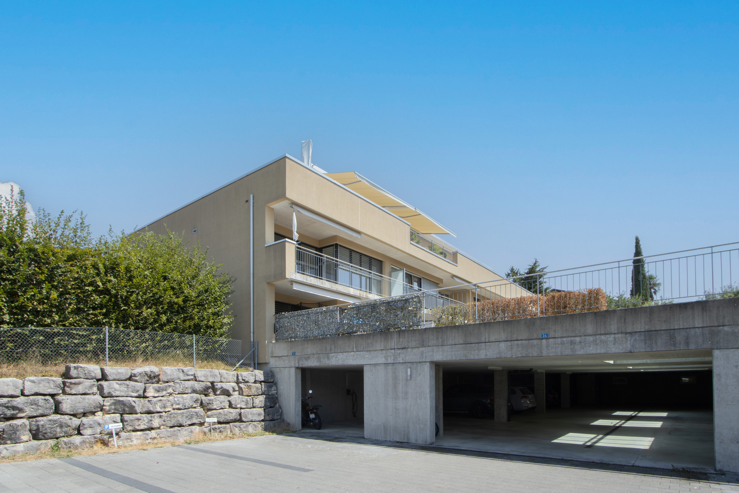 Exterior view 1