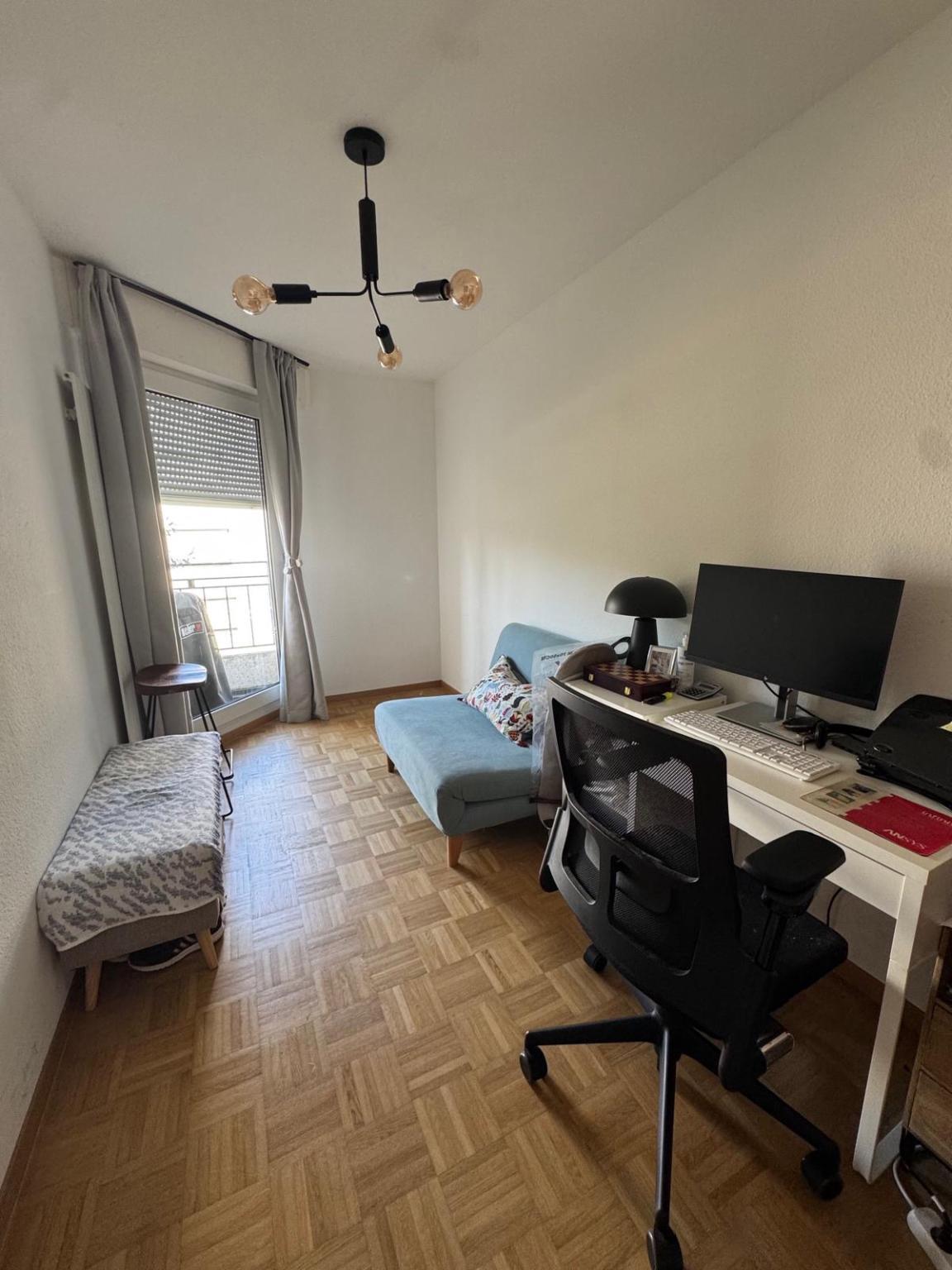 Photo 6