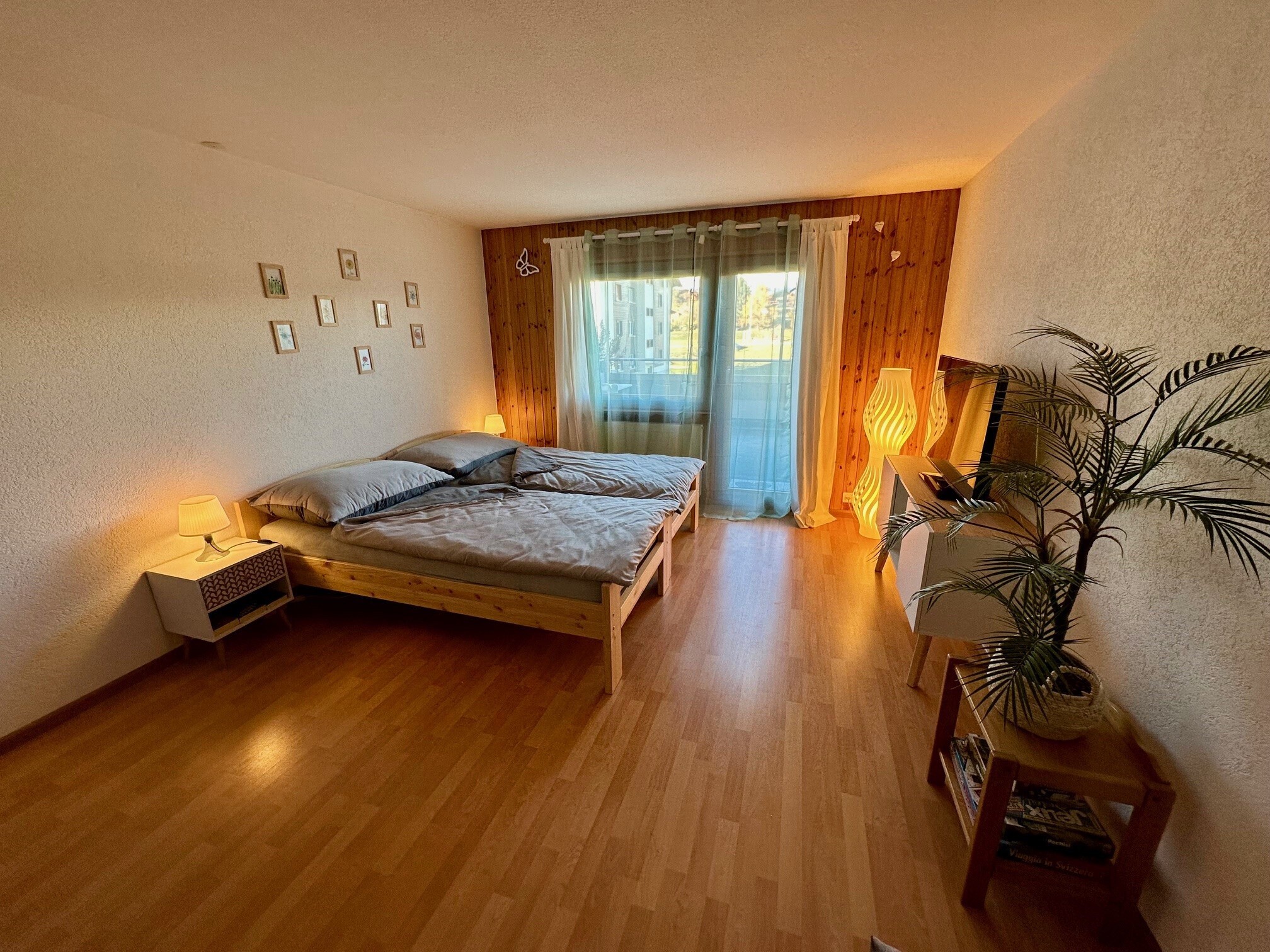 Photo 1