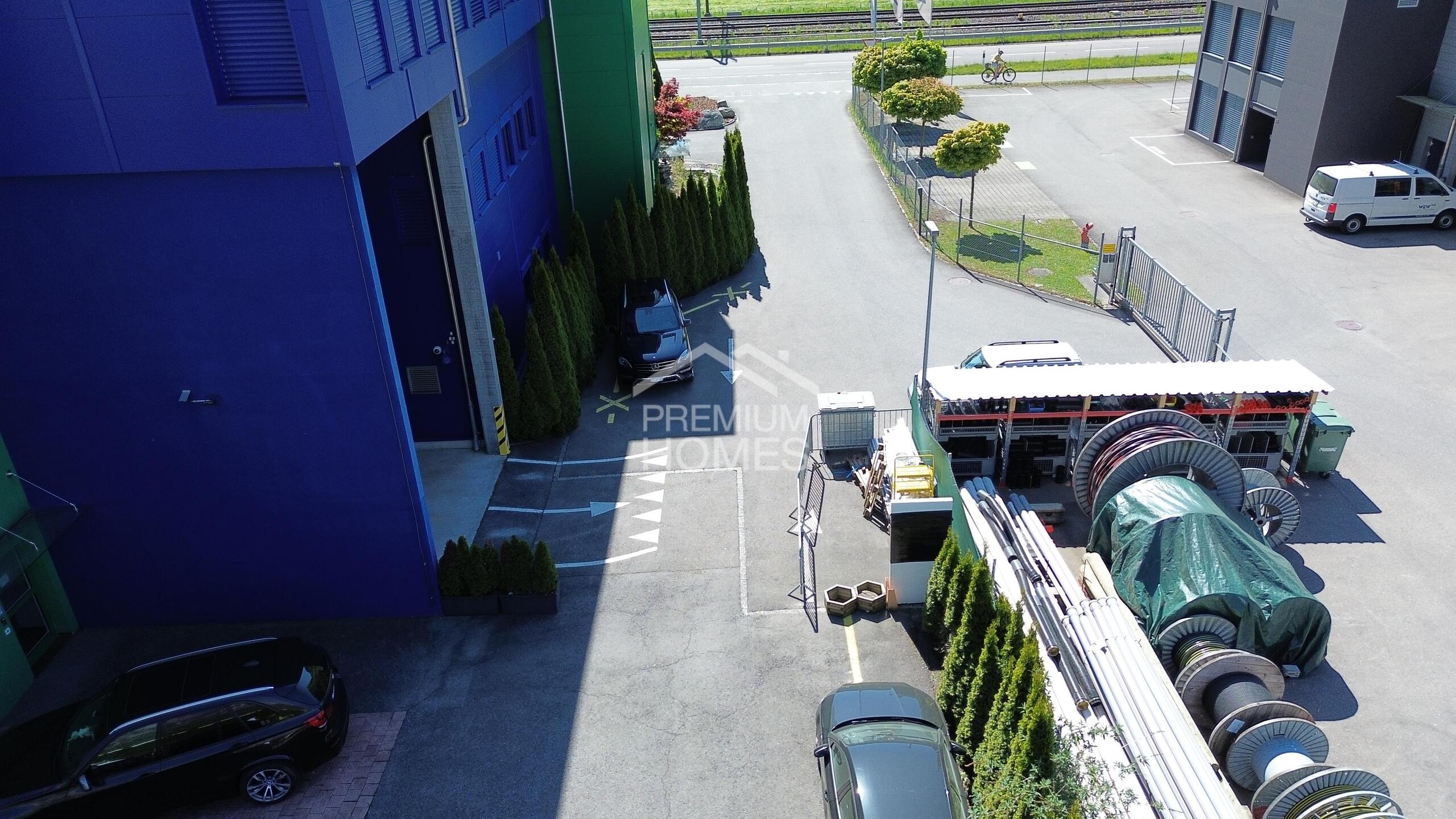 Photo 6