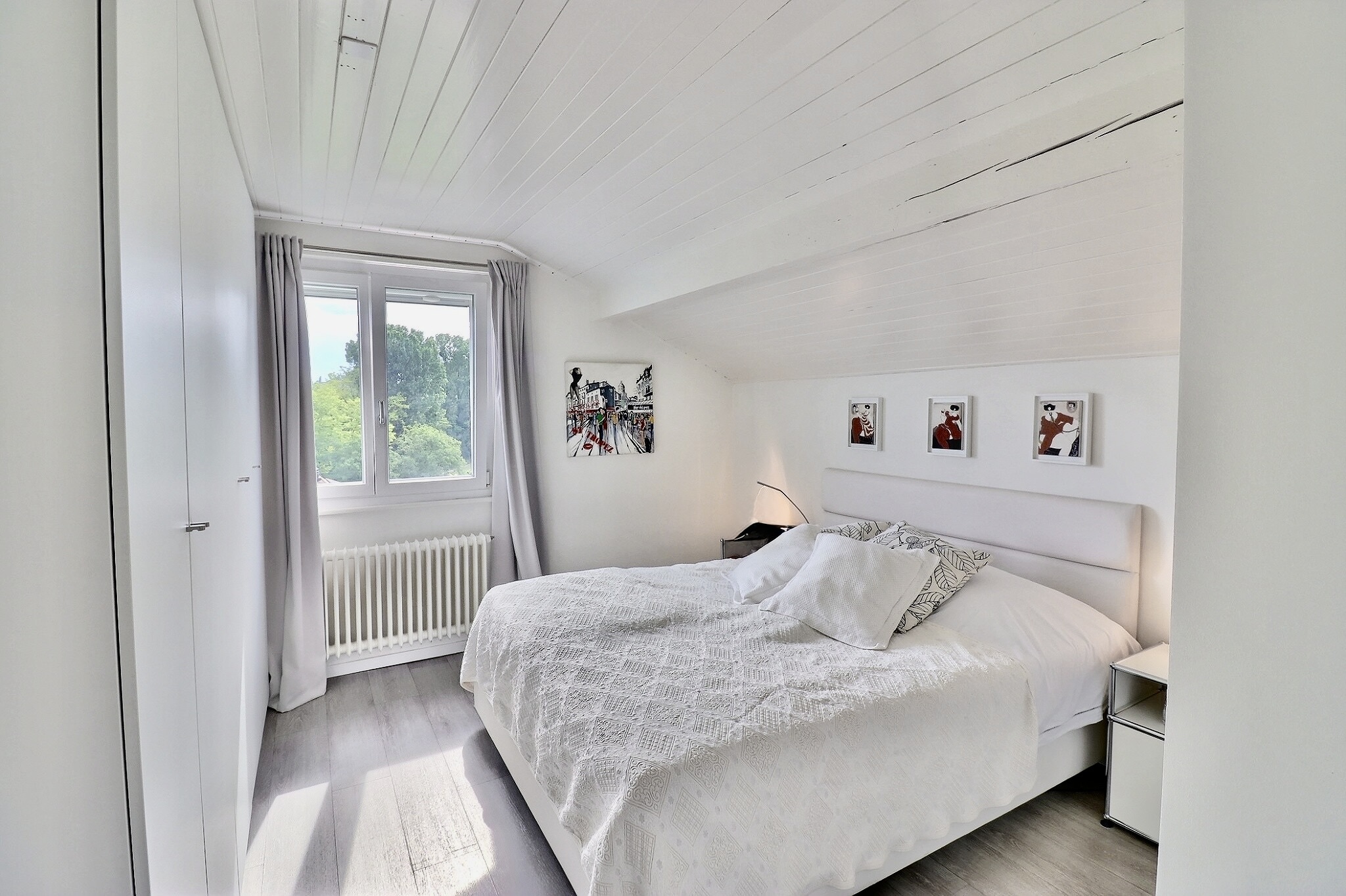 Interior view 9