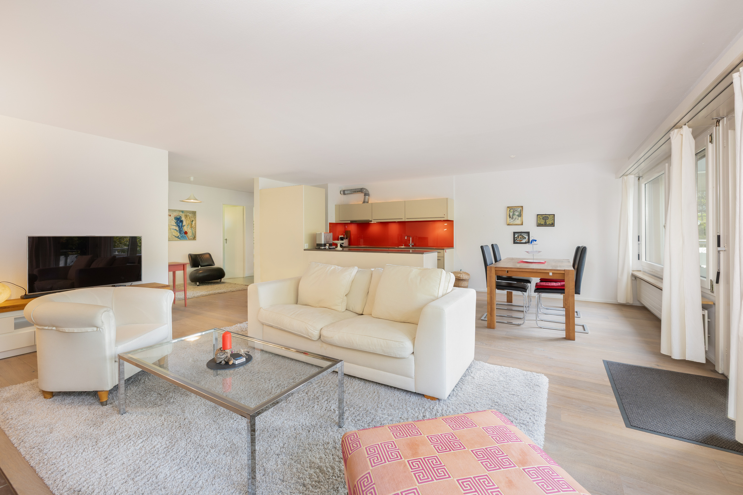 Interior view 5