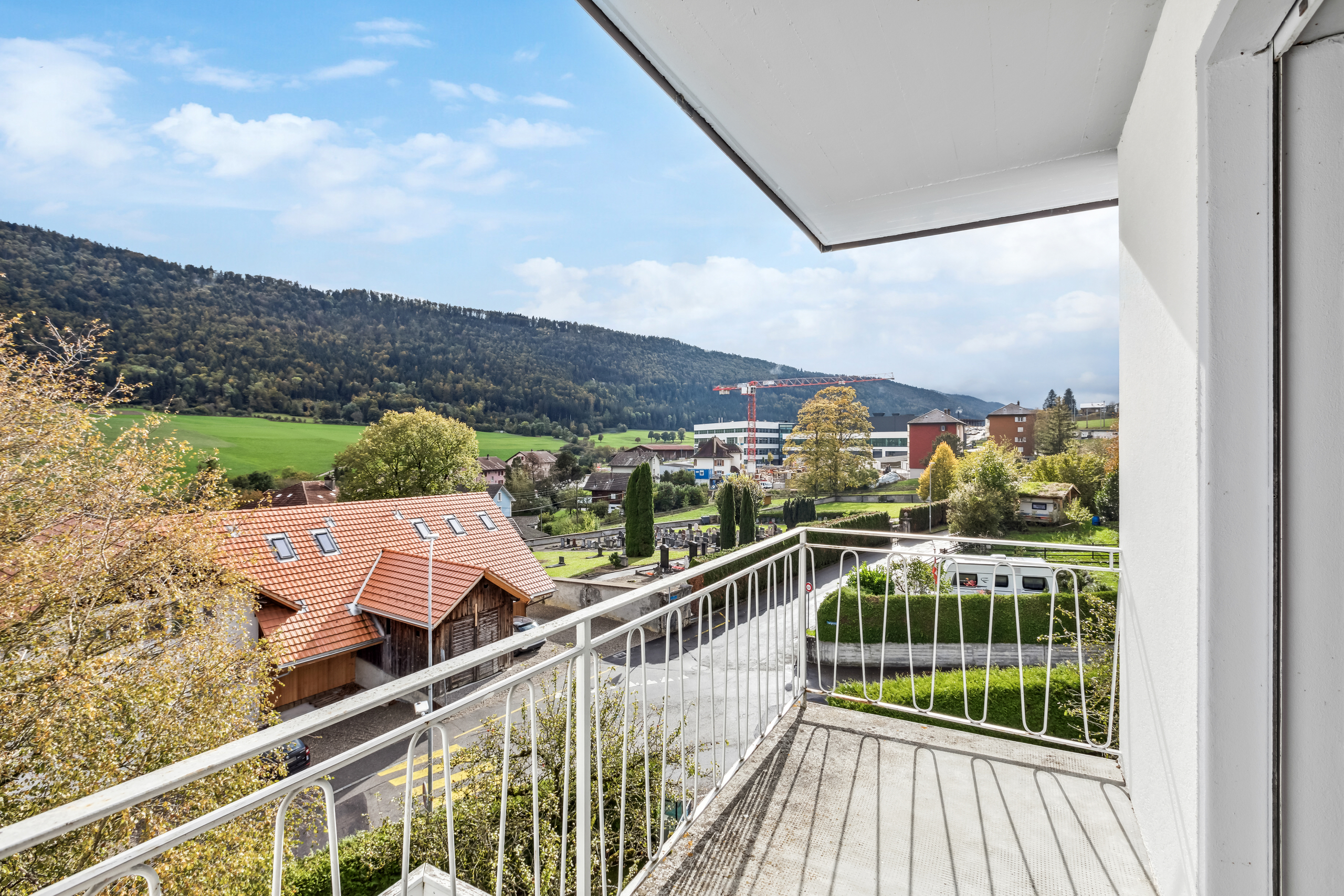 Appartement de 6.5 pièces au 1er étage Appartement de 6.5 pièces au 1er étage