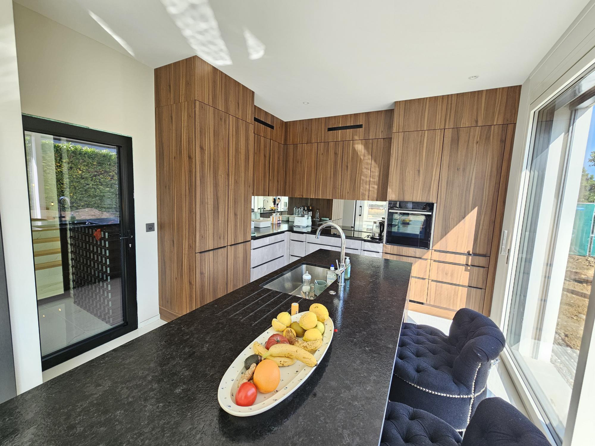 Interior view 9