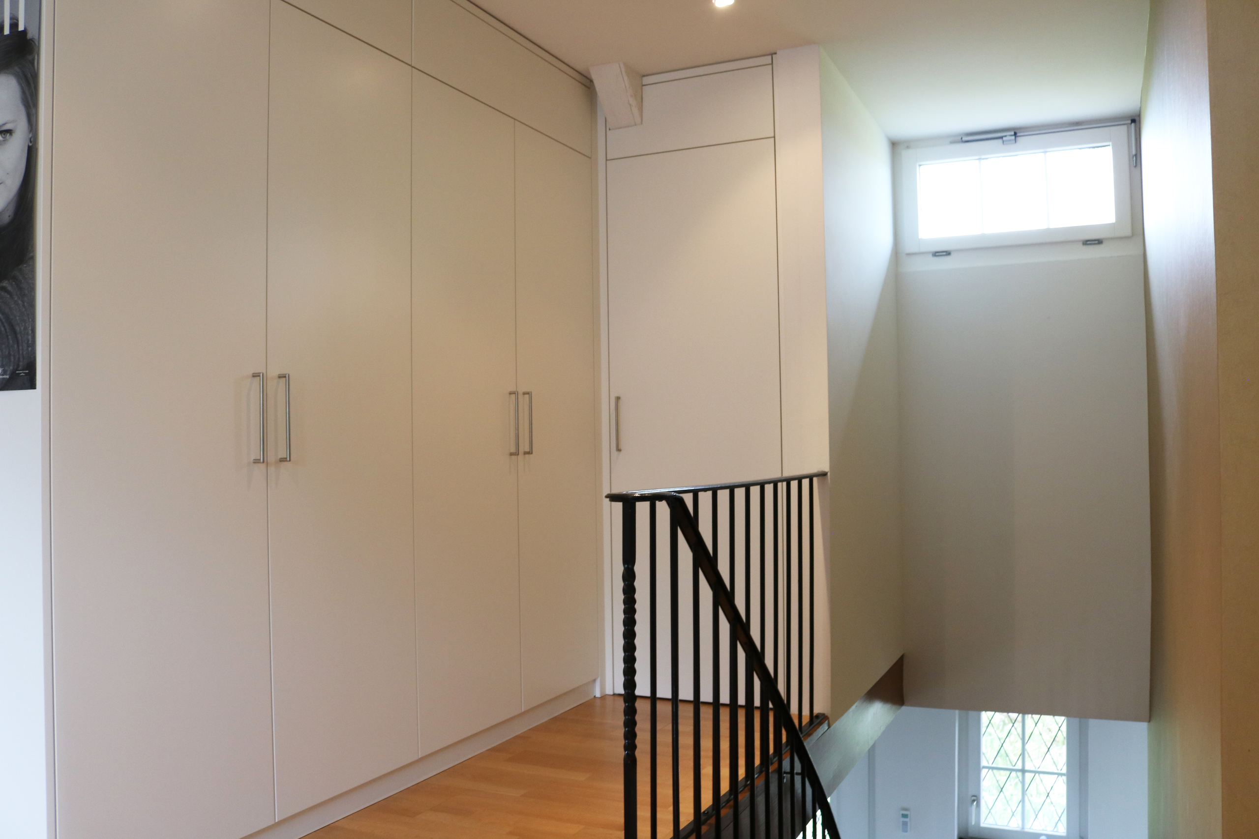 Praktischer Stauraum im OG