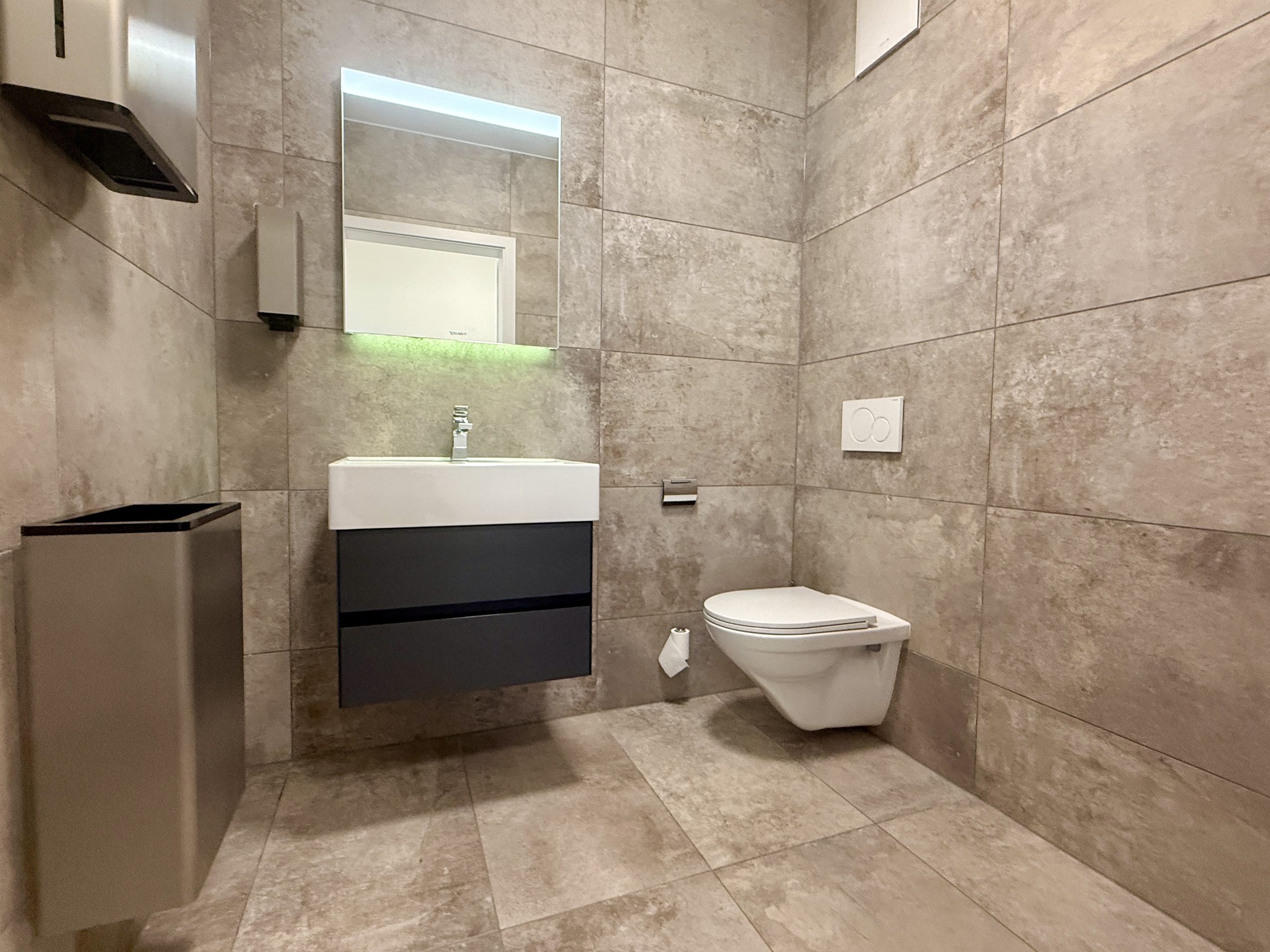 Interior view 5
