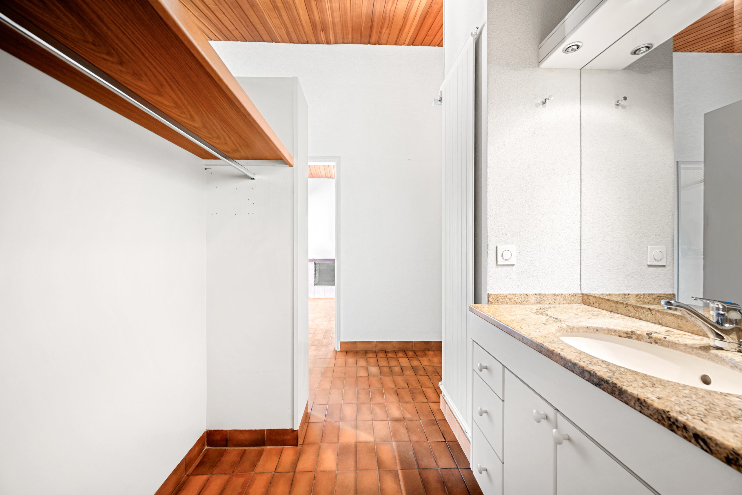 WC visiteurs Rez-supérieur WC visiteurs Rez-supérieur