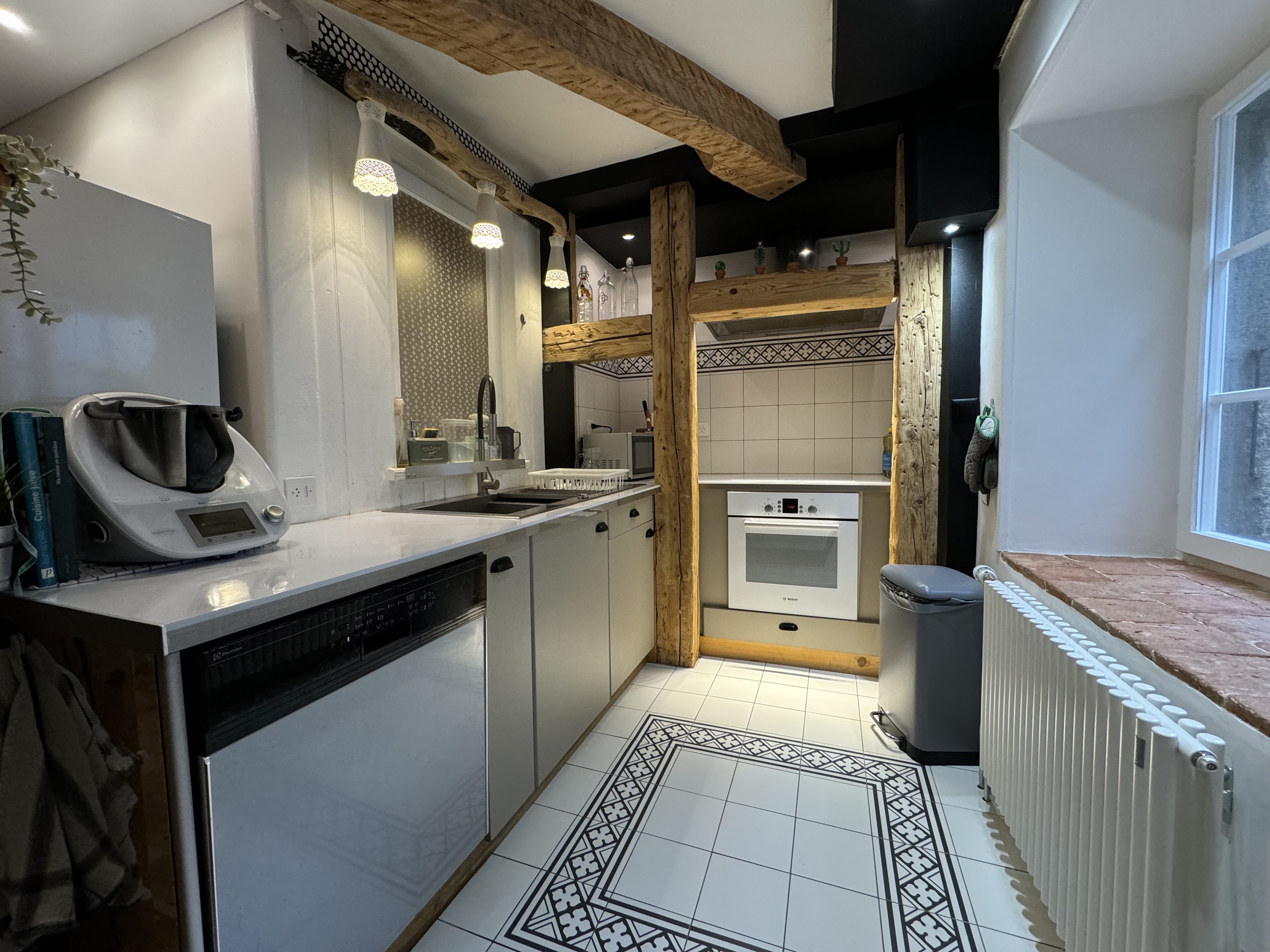 Interior view 7