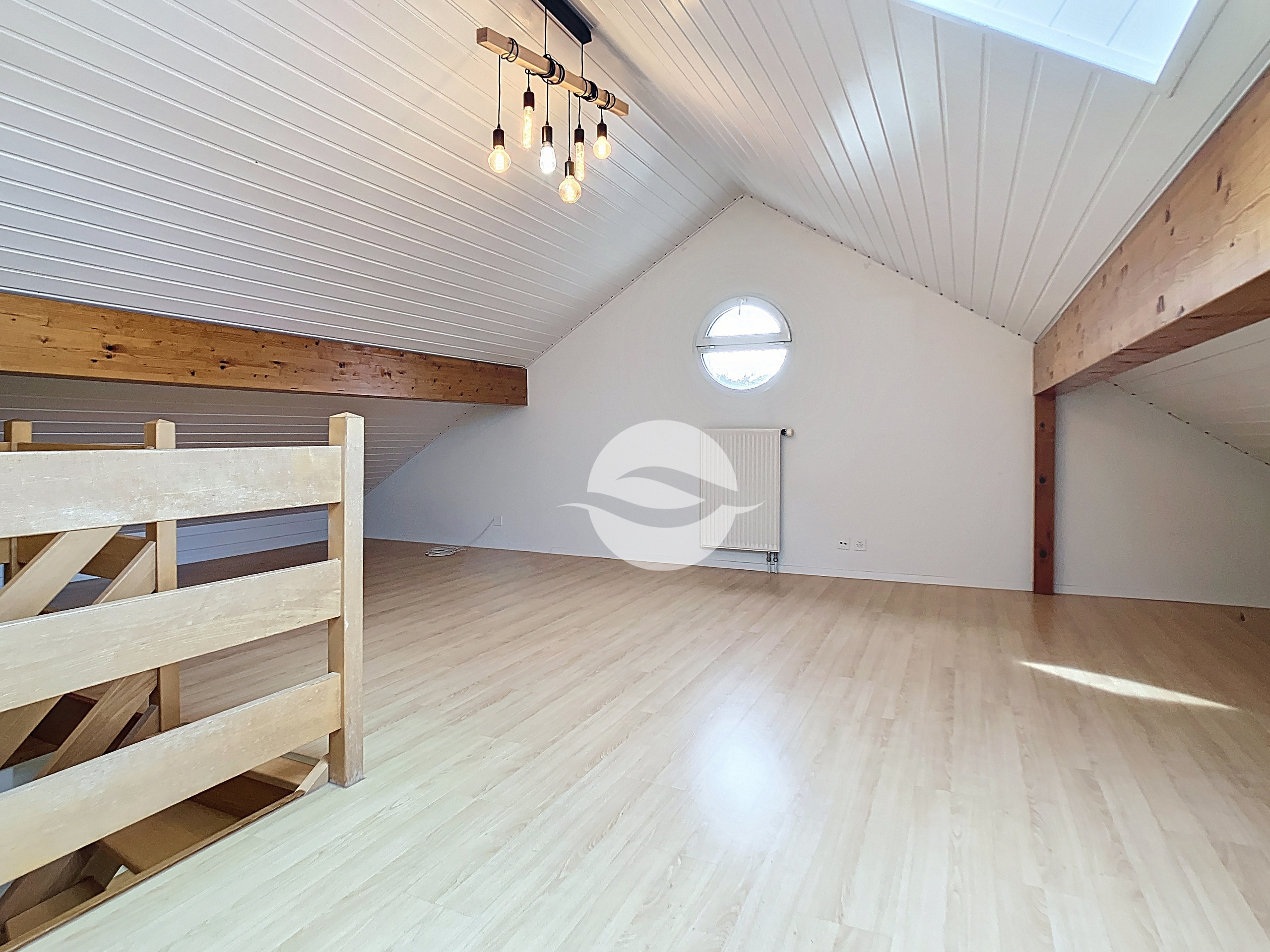 Combles : Grande pièce