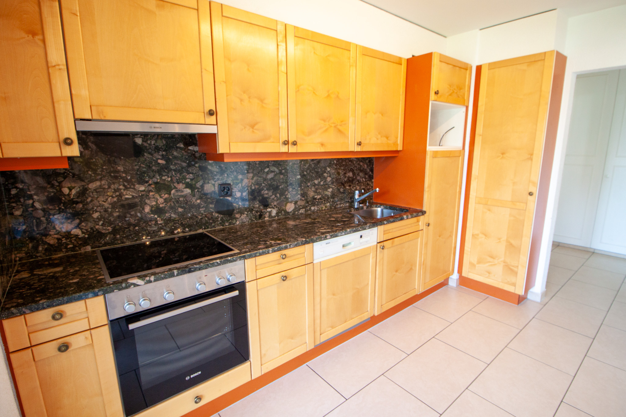 Interior view 4