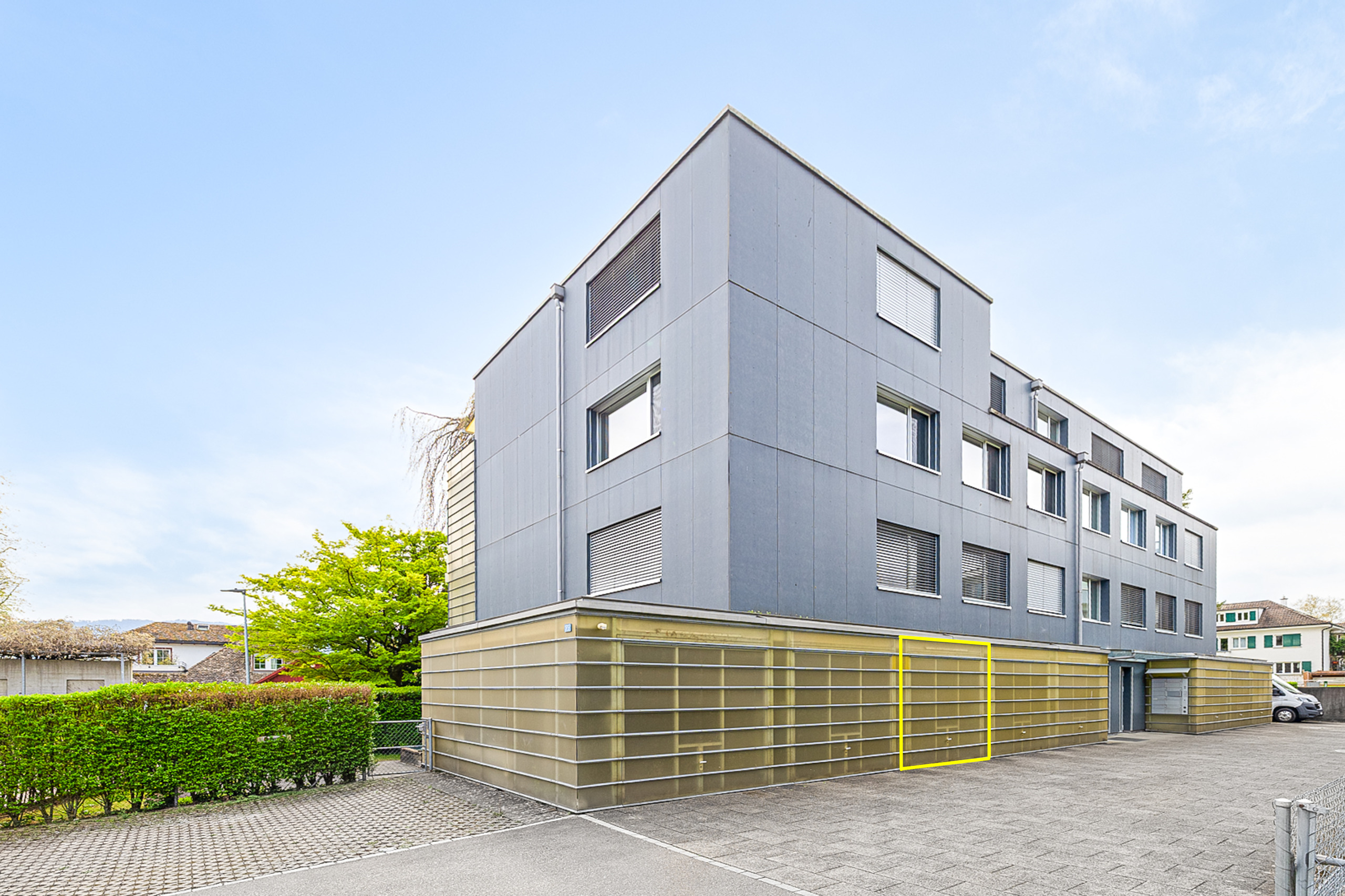 Exterior view 4